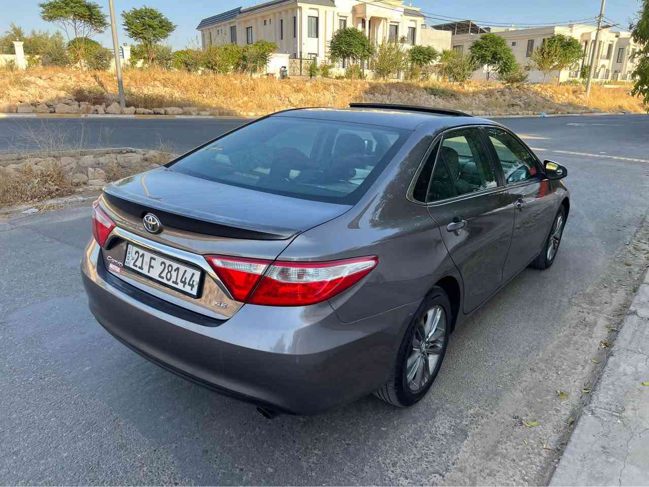 كامري موديل ٢٠١٧ فوول ماصفات  بؤياغ ٥ پارچه  سبوغه به ناو خؤمه تا ٢٠٢٨ مانگي ١٠ تازه يه. سياره كه زور جوانه و بي مسروفه  ٥٠٠ هه زار غرامه ي له سه ره دواي معمله ده ت ده مه وه په نجه مؤر و وكاله ش ده كه م *********** أربيل, العراق
