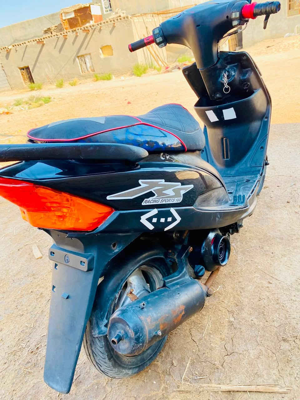 سلام عليكم للبيع دراجه ماكس عدله بوشه 49بلاديه 
كهربائيات كلها شغاله سعر 475 وبيها مجال بسيط حك الجيه مكاني البصره 
 قمي ***********
