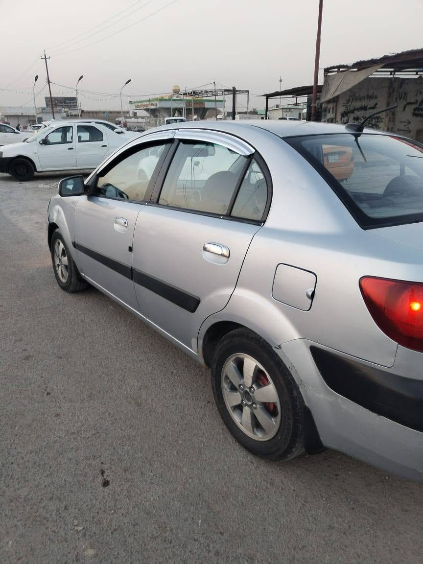 سياره ريو موديل 2009خصوصي  امريكي حادث جاملغ فقط  تبريد شغال صدر خير من الله سياره ما بيهة اي نقص باسمي رقم انكليزي  السعر 74وبيهة مجال بسيط 
المكان اليوسفيه
الرقم *********** بغداد, العراق
