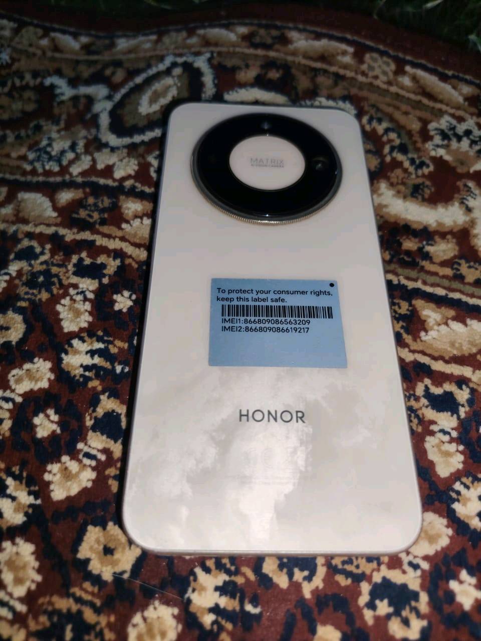السلام عليكم 
موبايل  Honor  x9D للبيع 
مستخدم 8اشهر او اقل 
السعر بـــ. 500نقد 
السعر بـــ. 575قسطين
ضمان 10ايام من كلشي 
مايرجع الا بي شي او عطل او خلل 
غير هشكل مايرجع 
كامل ملحقات معا
اتصل  ***********
شنو السعة والرام بالضبط بالجهاز؟ (مثلاً 256/12 لو غيرها): 
265
الجهاز عليه أي خدوش، ضربة، كسر، أو أي ملاحظة غير ظاهرة بالصور؟: 
مابيه شي ضمان 10ايام 
المكان وين بالضبط بالعراق حتى المشتري يعرف منين يستلم؟: 
مركوك الحويجه العباسي 
البطارية شلون حالتها؟ بيها ضعف لو بعده أداءها زين؟: 
البطاريه بعدها شركه وانطي بيها ضمان 
السعر 500 نقد و575 قسطين نهائي لو بيه مجال بسيط للتفاوض؟: 
بي مجال بسيط جداً 