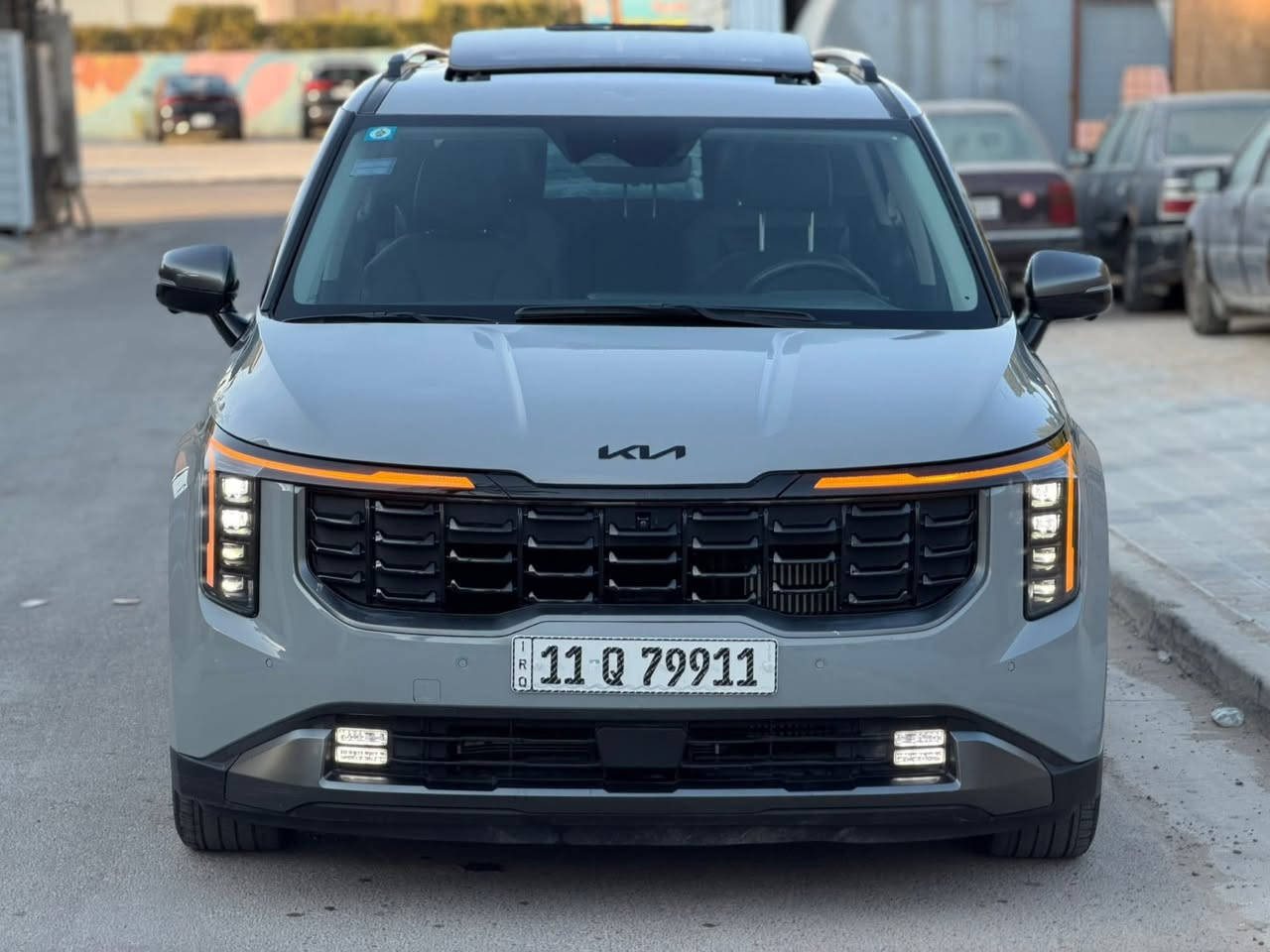 كيا كرنفال هايبرد SX بريستيج بلاك إديشن 2025
وارد أمريكي
محرك 1.6 تيربو هايبرد
52 كم
فول مواصفات 1/1
رقم بغداد وجاهزة

شاشة أمامية وشاشات خلفية
كاميرات 360
بصمة
بانوراما فتحتين
ويل كب أسود
تشغيل عن بعد
حساسات أمامية وخلفية
أبواب كهرباء
لايتات LED وزينون
بك لايت LED
إشارات بالمرايا
رادارات 360
كشنات جلد
ثلاث قطع تبريد
تدفئة وتبريد كشنات أمامي وخلفي
هاند بريك بصمة
شحن وايرلس
تدفئة ستيرن
كشافات
مرايا شفط
كشنات كهرباء أمامي وخلفي
ميموري لكشن السائق
تحديد مسار
وضعيات قيادة Eco وSport وعادي
كاميرات محيطية داخل السيارة
كشنات خلفية VIP كهرباء
داتا شو

الضرر: جاملغ يمين مبدل نفس اللون، صبغ نص باب، جاملغ خلفي يمين وحافة الصندوق
الإيرباك: دركة + دشبول

الموقع: بغداد – الغزالية
للتواصل: ***********
السعر 270$
