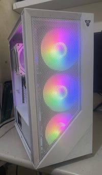 Ryzen 5 3600 • RX 580 8GB • شاشة 24 165Hz