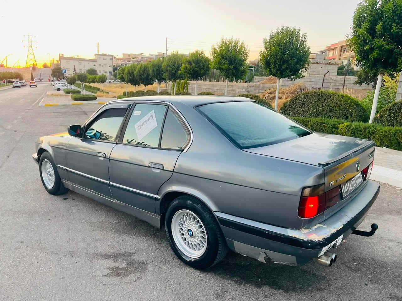سەرەتا بەناوی خوا ماشاللە لەماڵی هەموو لایەک 
BMWبۆفڕۆشتن 
نموونه يي نيه له جوانيا
مۆدیل 1991ئارم پلاستيك هه وليره به شه رتي ئارموو ئه وه ليات   
مکینە 525  كپس ديجيتال گیڕ عاديه   به شە رتي گيرو مه كينه هه لمي نيه
كاره باهي هه مووگياني ئيش دكات 
دوو جام كاره باهيه  لآيتت زينونه قفل مركزيه گيچه  كاني هه مويي ئيش ده كاتت
گه رمي و سيدي هه موو شتيكي مزبوتت 
چوار تايه و ويلي زور باشه
سه ياره كي تا بليت توندوو تووله مالي دوسته 
هيچ ده عمو ليدراوي نيه پيشو دواهي كه پسه
نرخ (( 21گلا معامه له يكي برايانه)) 
***********
***********

