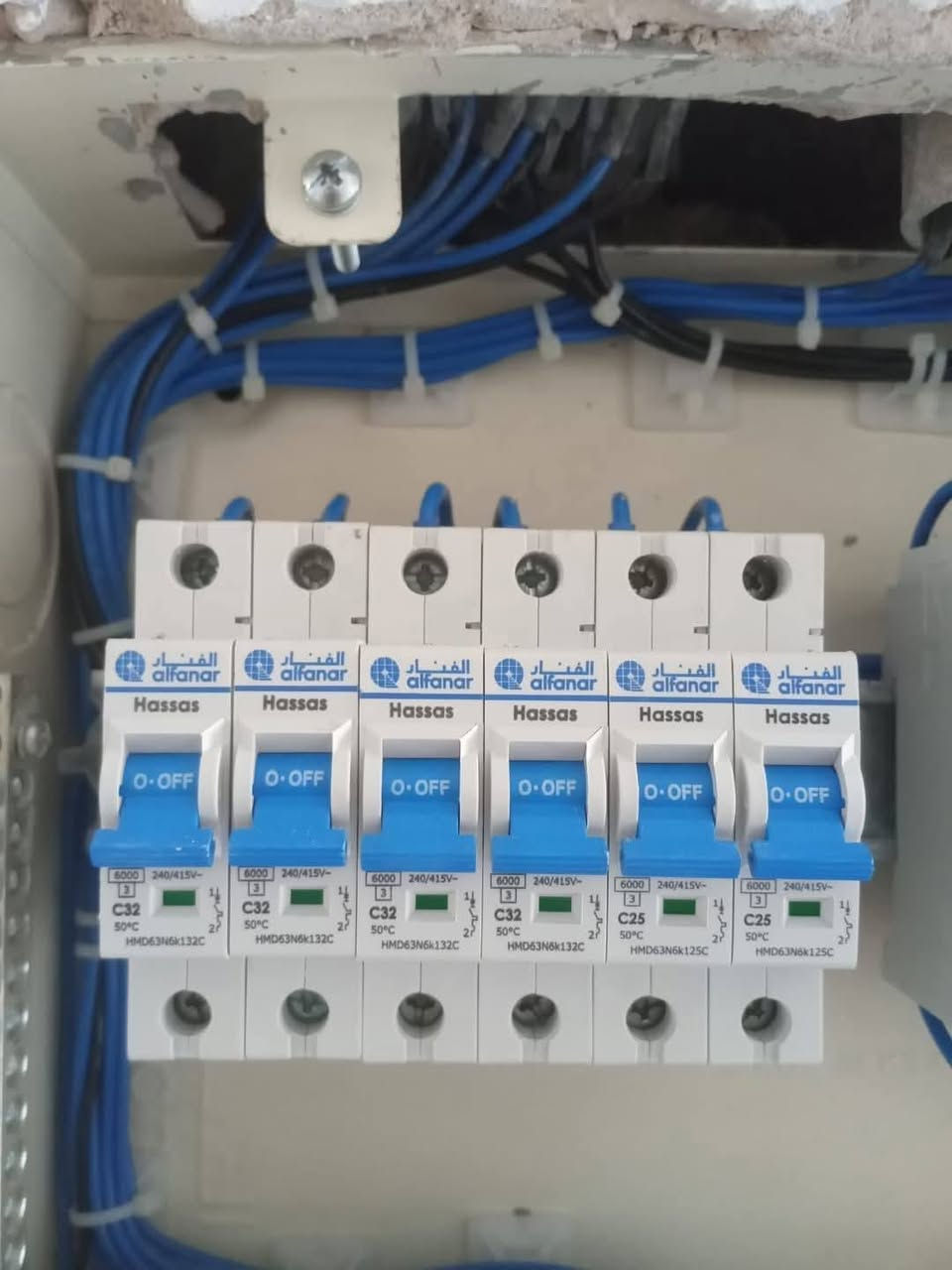 – حسن الكهربائي ⚡
📞 للاتصال والحجز *********** ***********
🔌 خدماتنا: كادر متكامل
تأسيس وصيانة كهرباء المنازل والمحلات. عمارات .
مجمعات سكنية
تصليح عطل كهربائي طارئ.
ترتيب لوحات الكهرباء وضبط الأحمال.
✅عمل درجة ممتازه ودقه عاليه جدا بوقت قياسي 
 ✅ أسعار مناسبة.
✅ أمانة بالعمل وسمعة طيبة.
✅ خدمة داخل [ الحله 📍].
