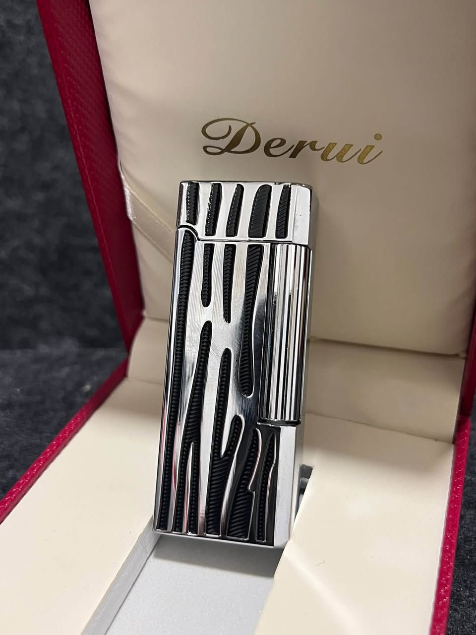 السلام عليكم
قد. احه من شركه Derui
غير مستخدمه
نظام العمل غاز
ستانلس ستيل
كوالتي عالي 
مع العلبه الاصليه
***********
