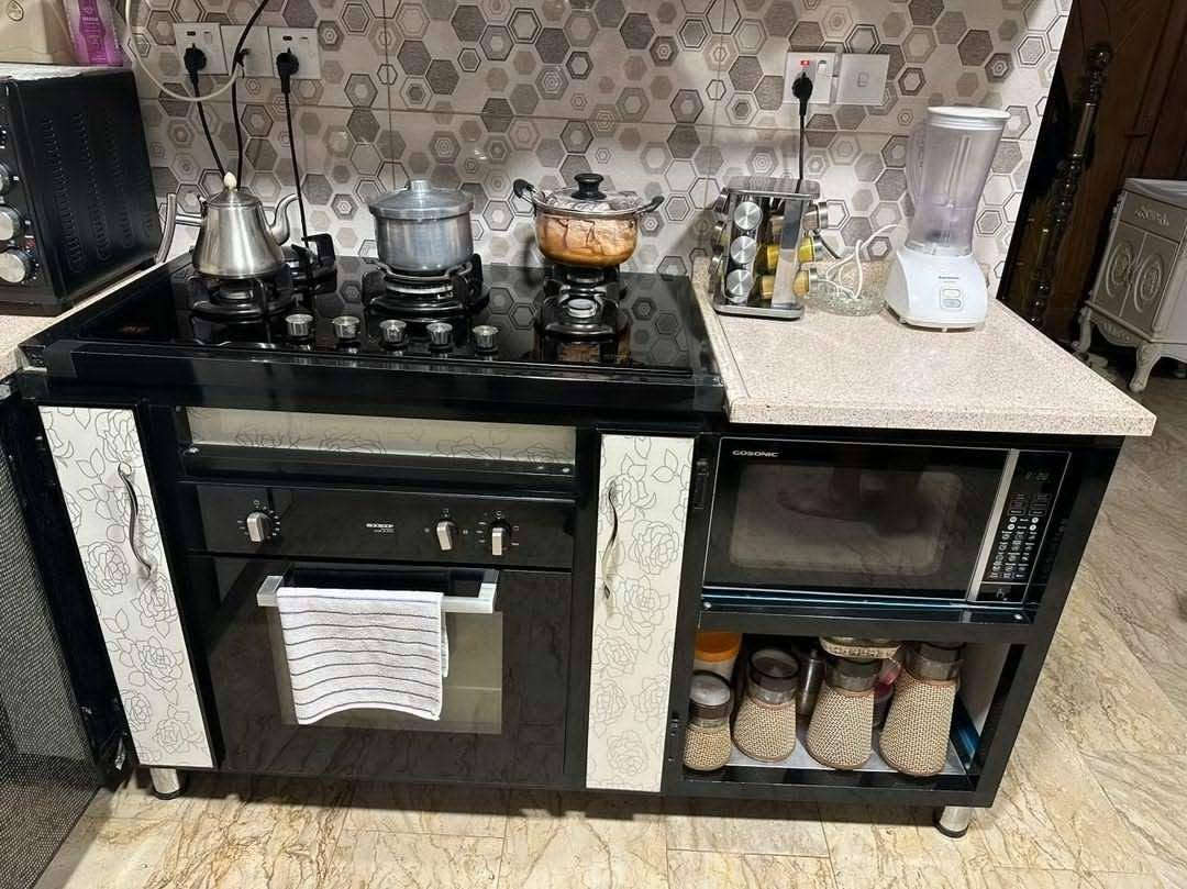 كاونتر للبيع كامل مع ثلاجه وطباخ سعره مليون وبي مجال اللاستفسار على الرقم التالي بي و اتساب
***********
