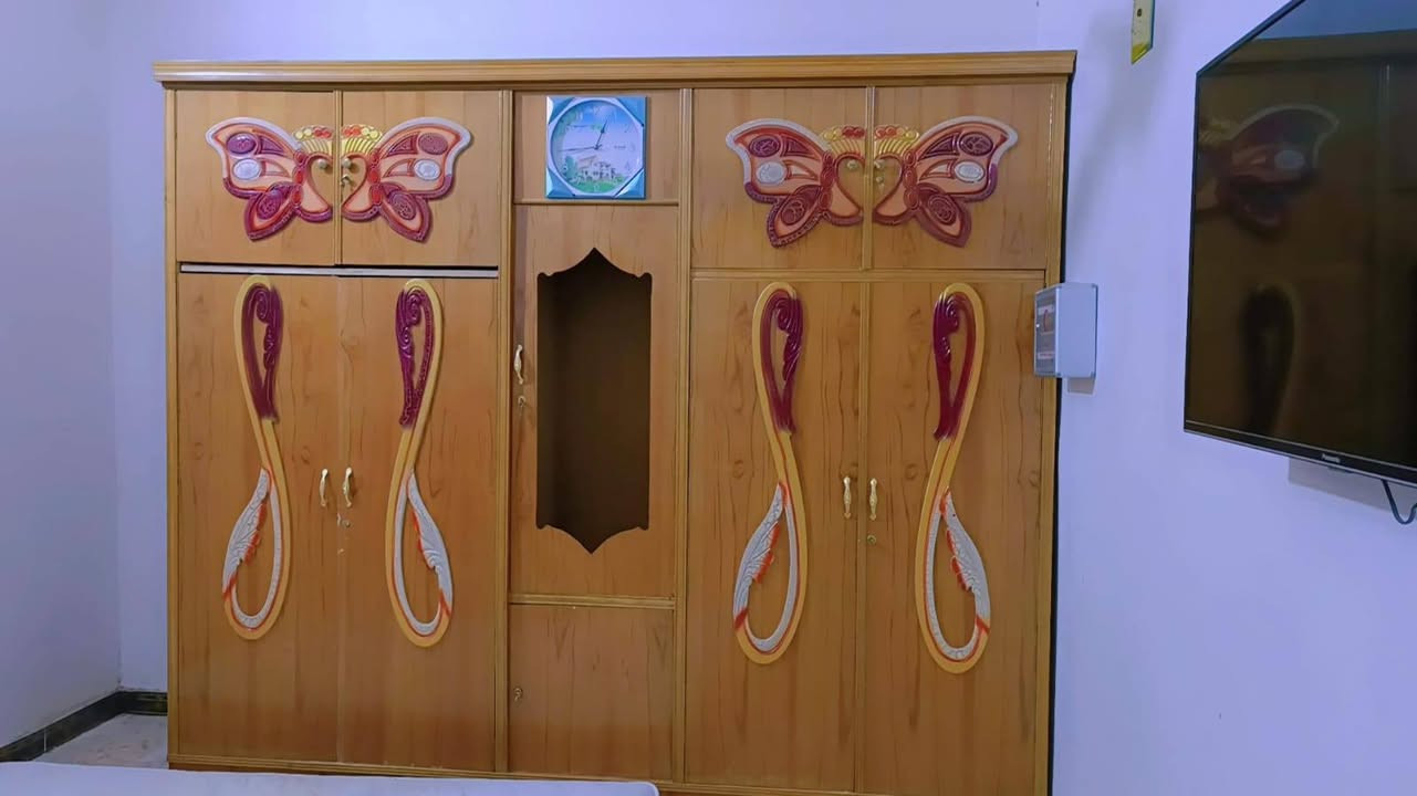 قيم سعرهن واخذهن نجف ***********
