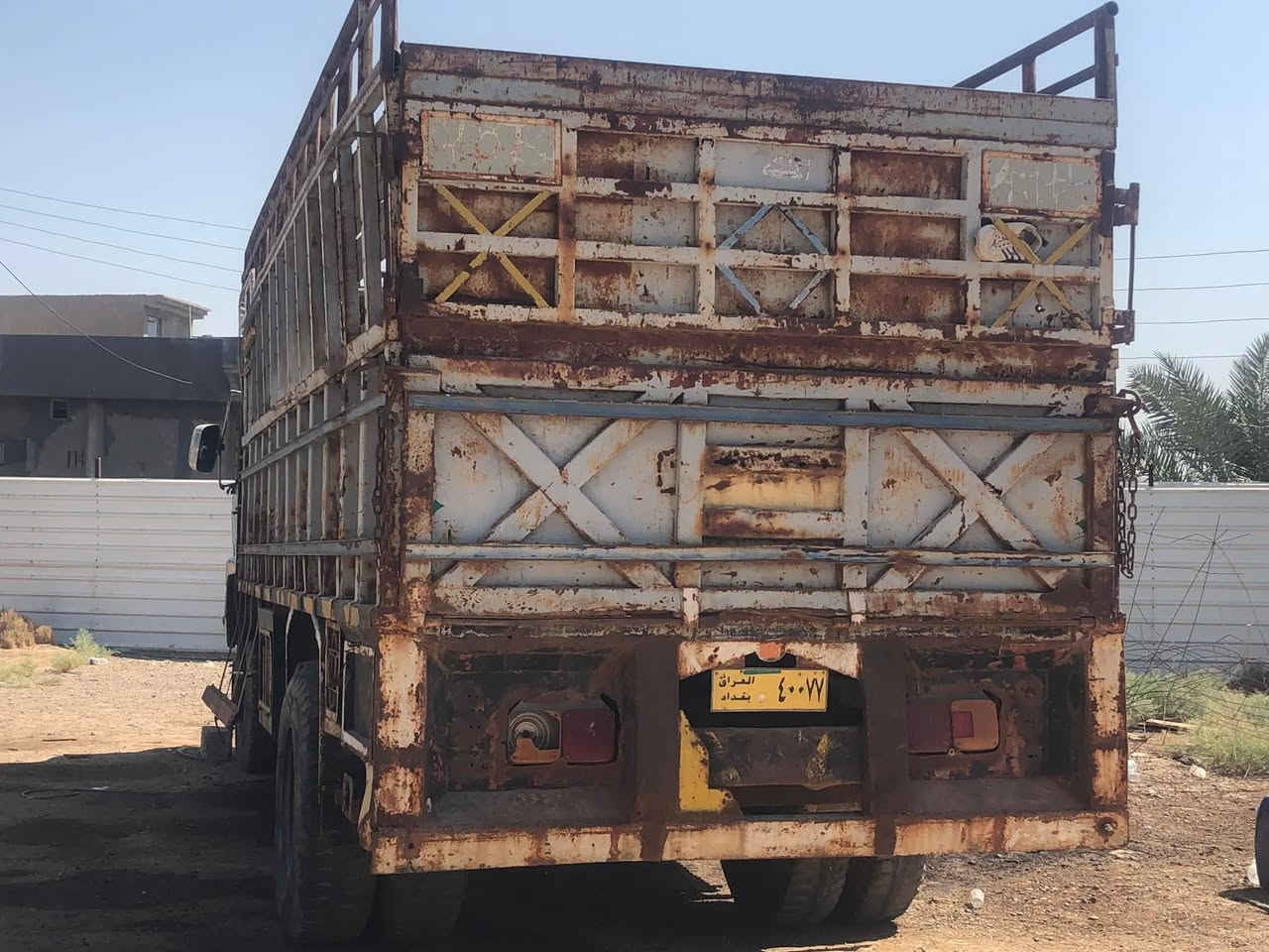 هينو 80 للبيع 8 طن حصة كاز بين يوم ويوم 250 لتر 
سنوية عظم السعر 5 مليون وبي مجال مكاني بغداد المشاهدة *********** / *********** واتساب
