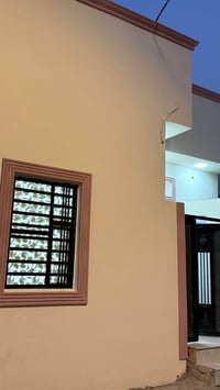 ١٠٠م • غرفتين • شارع زين العابدين