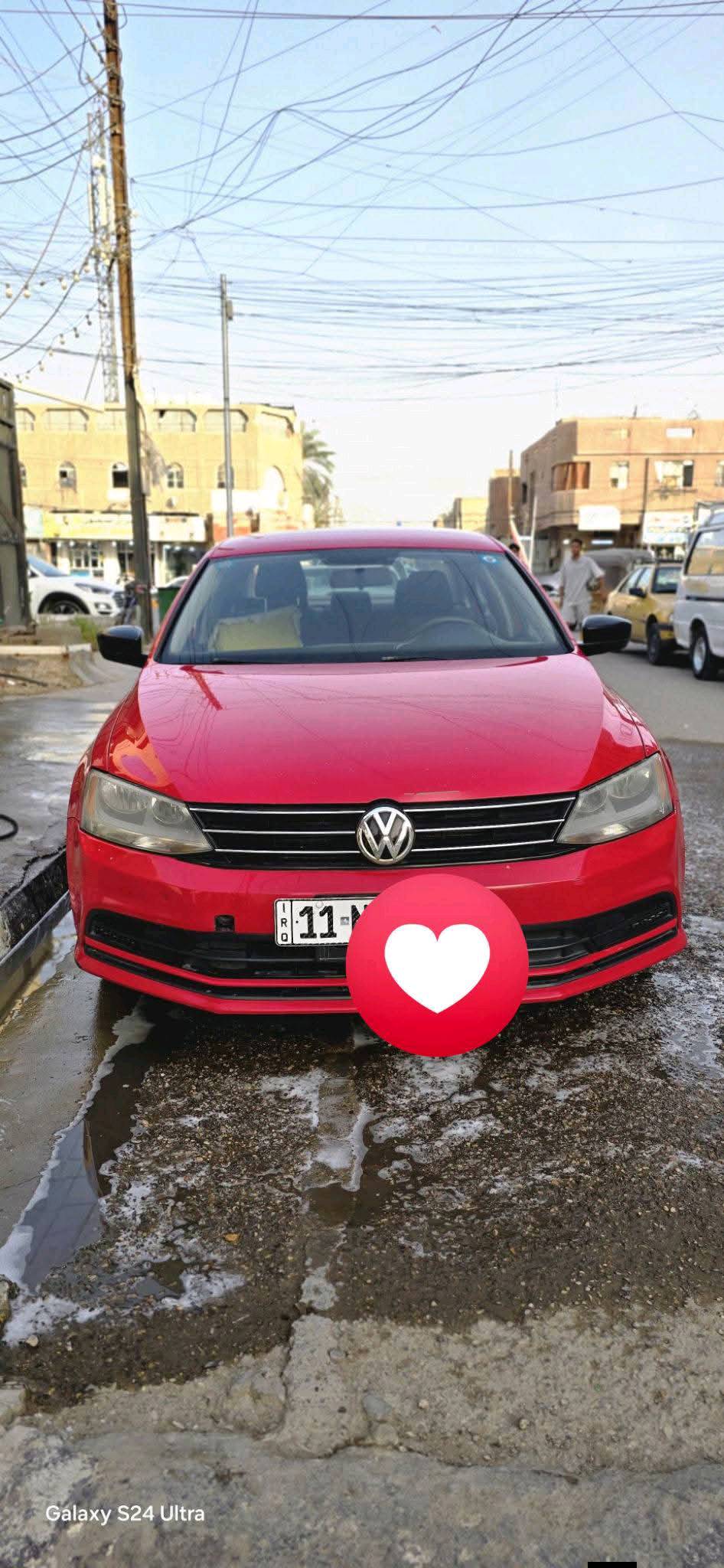 🔥 للبيع فولكسفاغن جيتا ألماني 2015 🔥

🚘 محرك 1.8 TSI تيربو
⚙️ أوتوماتيك 6 سرعات Tiptronic
💪 170 حصان
❤️ اللون أحمر
📏 ماشية 132 ألف كم

✨ المواصفات والتجهيزات:
• كشنات نص جلد ونص قماش
• بصمة / تشغيل زر
• تدفئة بالكشنات 🔥
• السيارة محافظة ونظيفة

🎨 صبغ قطعة وحدة فقط — جامة خلفية جهة السائق

💰 السعر: 110رقة
🤝 قابل للتفاوض للجادين

📍 الفحص على حساب المشتري، والجاد يتفضل يشوف السيارة ويفحصها.
📩 للتواصل: خاص
هلا عزيزي، تگلي السيارة شنو مواصفتها بالضبط؟ يعني Jetta SE لو SEL لو شي ثاني، وشنو نوع الدبل/الستيرنگ/الشاشه إذا موجود؟: 
SE
وين مكان السيارة هسه؟ بأي محافظة/منطقة حتى الزبون يعرف وين يجي يفحصها؟: 
بغداد  الشعب 
الملكية والأوراق شلونها؟ السيارة باسمك لو عليها تحويل، وبيها أي إشكال بالتسجيل أو السنوية؟: 
بسمي تحويل مباشر 
المكينة والگير شكد وضعهم؟ أكو أي ملاحظات مثل تهريب، رجّة، حرارة، أو تبديل/تصليح سابق؟: 
جيد جداً 
التواير، البطارية، والمكابح شنو حالتهن؟ وأكو شي يحتاج صرف قريب أو كله جاهز يمشي؟: 
جاهزة