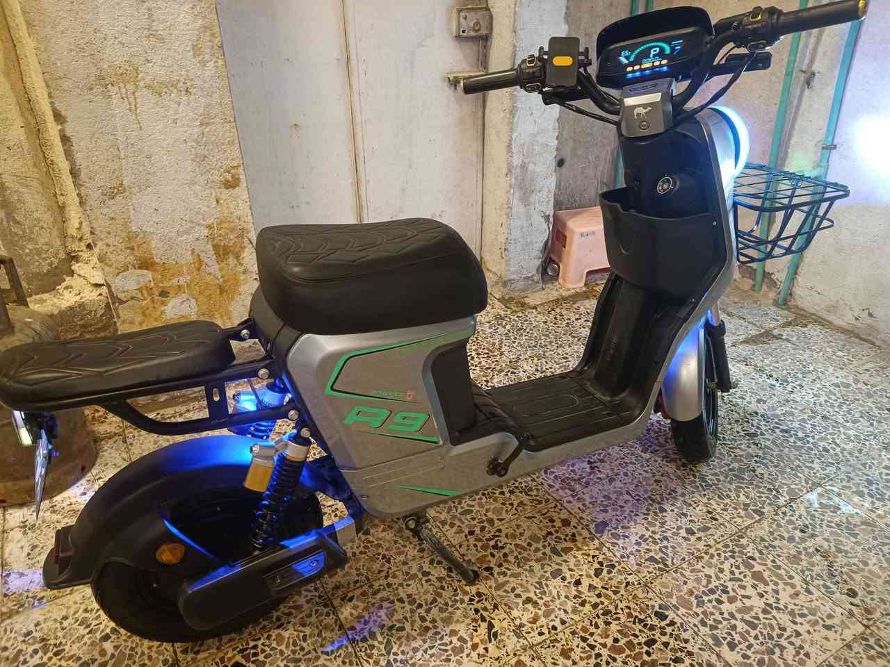 R9البيع نضيفه  البطاريات 2026
السعر400بيها مجال
