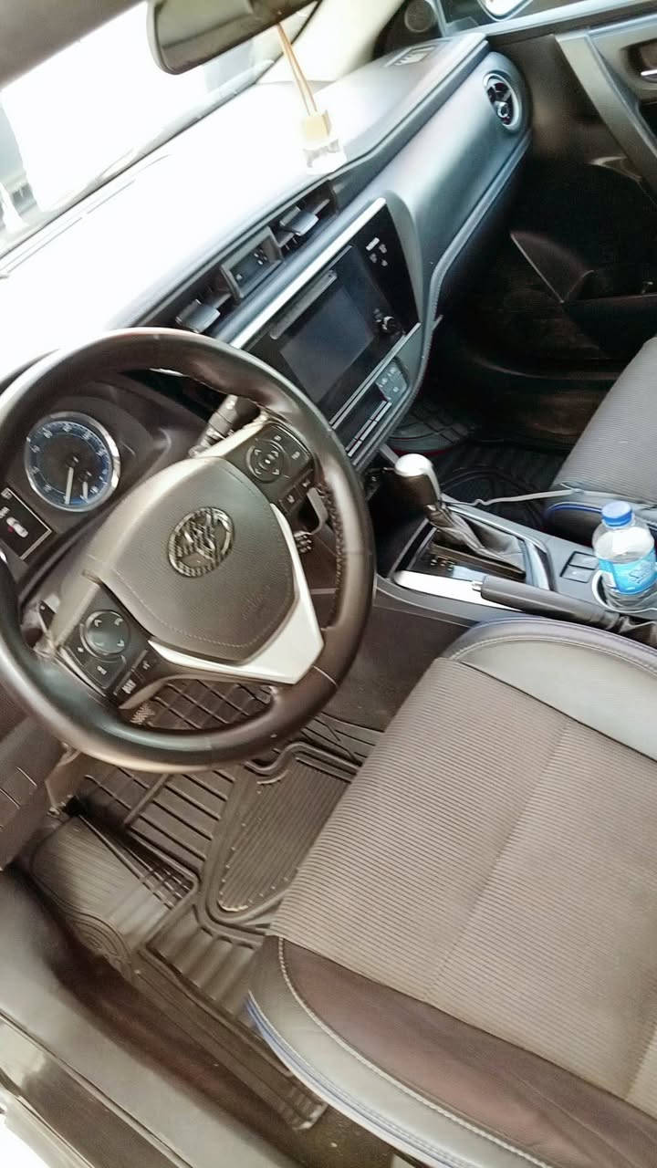ماكو كورلا 2017 فول مواصفات بهيج سعر بكل العراق
مواصفات SE 
حادثهة جاملغ وبنيد صطحيات 
مــواصــفات 
كاميرا 
وشاشة
تحكمات ستيرن 
شفتات ستيرن 
هيتر مري جانبية 
لايت زنون بلادي 
رادار امامي 
تحديد مسار 
توقف ذاتي 
نظام تنبيهة خروج من مسار 
نظام سبورت+ايكو 
تبريد ثلاجة 
محرك 1.8 المرغوب 
السيارة رقم اربيل باسمي 
مكان السياره كركوك 
للاستفسار ***********
