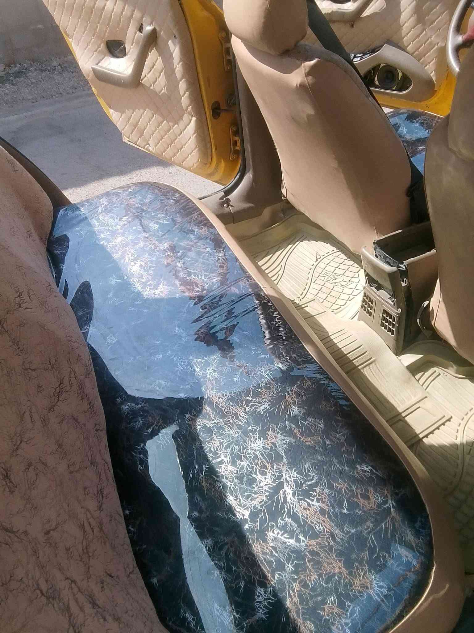 السلام عليكم سمد موديل 11بسمي مصفره هيئة وغرمات تحويل مباشر مكينه وكير كفاله دوشمه جديده او مراوس فتوان أو بيع سعر 22 رقم ديالى نكليزي مكان بغداد حي النصر رقم هاتف ***********

