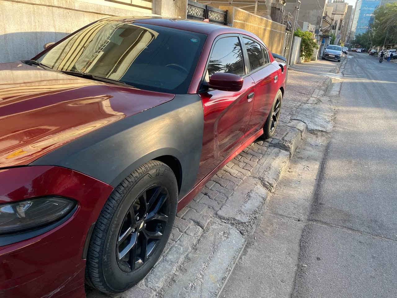 السلام عليكم
دودج جارجر للبيع 
موديل ٢٠١٨ GT فول ١/١ فور ويل (ملغي)
سته سلندر V6 مكفول
فتحه
شاشة كبيره / كار بلاي
شفتات 
تحكمات 
كشنات خزن ميموري تدفئه / تبريد
رادار مري
حساسات
زينون
لد متغير
لغد شاصي مكفول
كير مكفول
اكسل مكفول
صدر امامي خلفي جديد
تايرات جديده 
صور الحادث مرفق بالمنشور 
السعر ١٧٠ 
للاتصال ع واتس اب ***********
