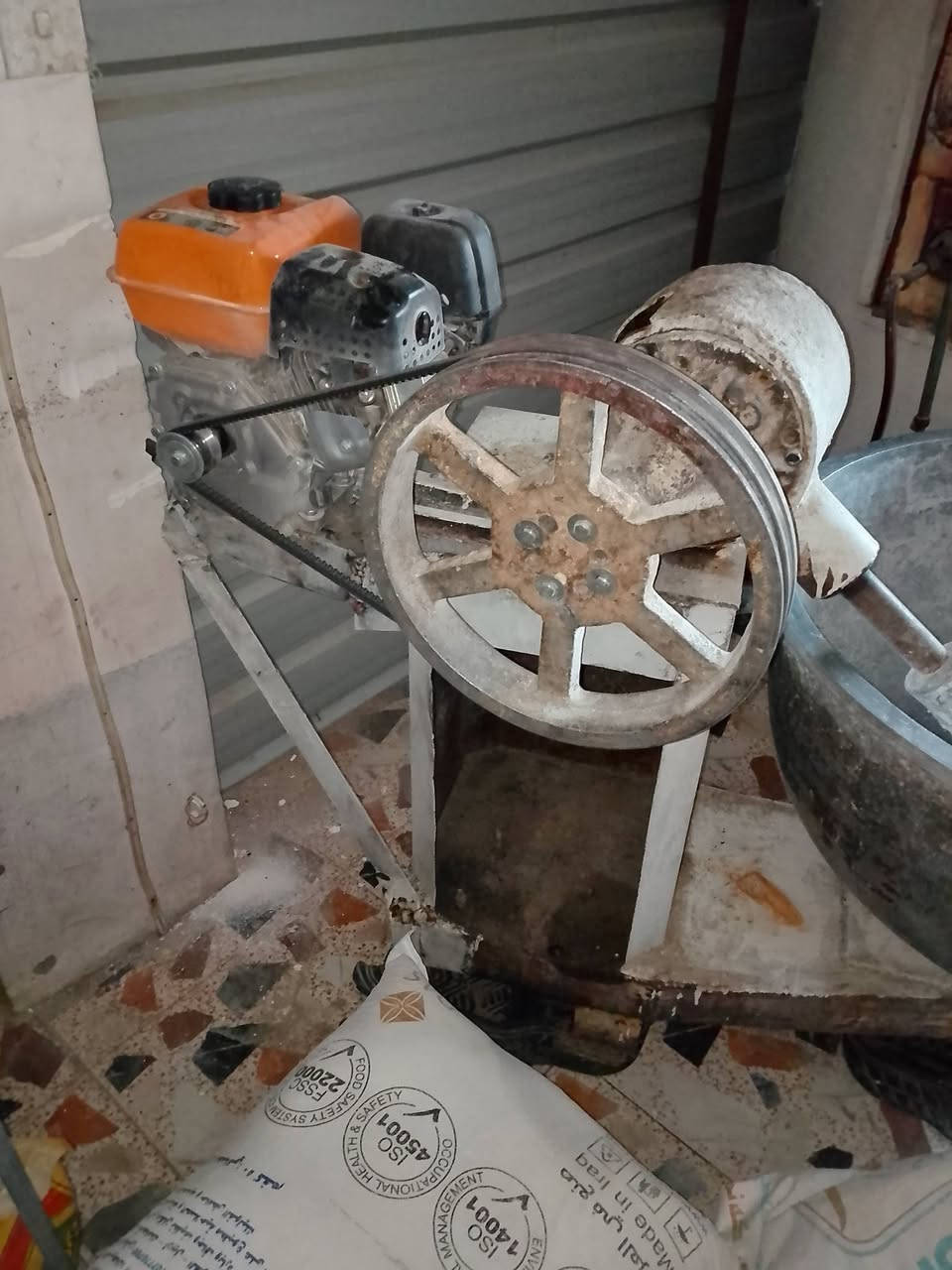 عجانه تعجن كيسين طحين شغاله جاهزة ما شاء الله للبيع السعر 750 الف
هاتف ***********
