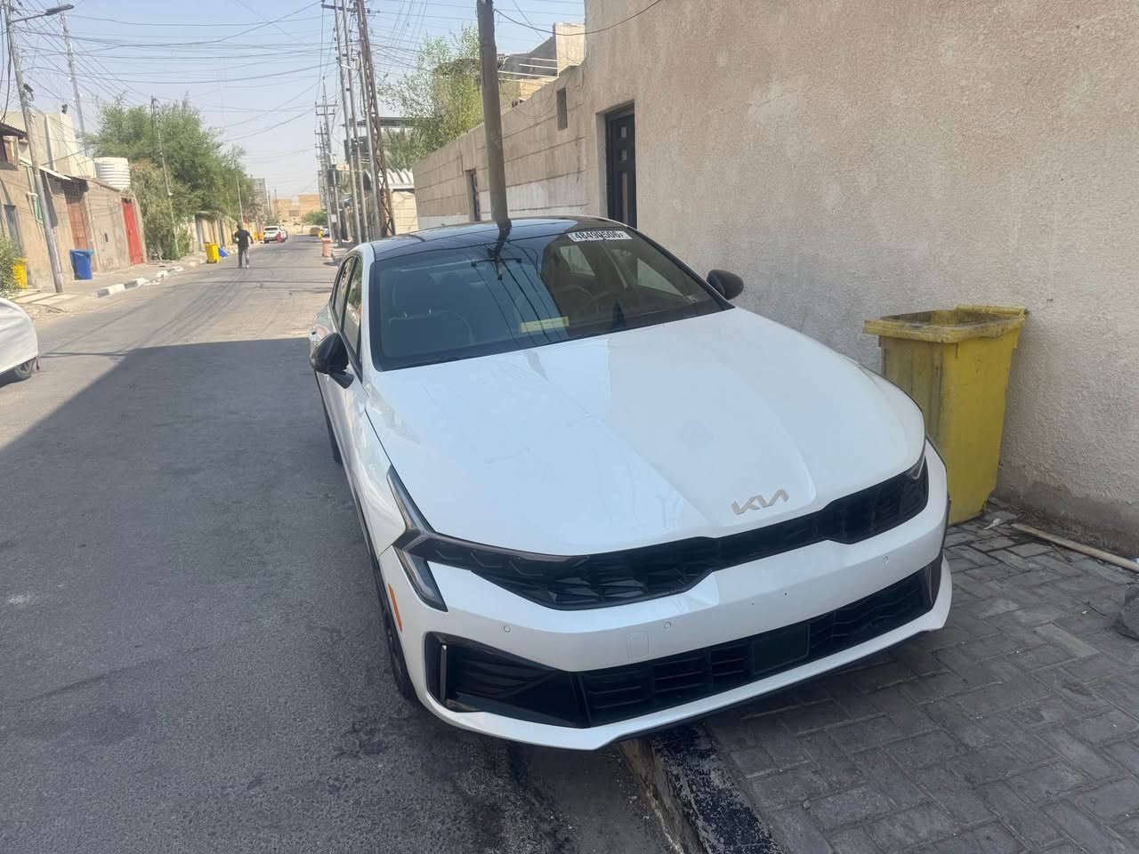 K5 GTline  2026موديل  
دخول جديد ما صرلها اقل الشهر ماشيه 7200 miles 
داخله شهداء بصره يعني رقمها مجاني 
بيها قطعه وحده فقط بنيد وشادلها نفس اللون اسوي بيها وكاله عامه لمدة سنتين وبعدها تتحول. 
السعر 205 $ وبيها مجال 
المكان بصره 
*********** البصرة, العراق
