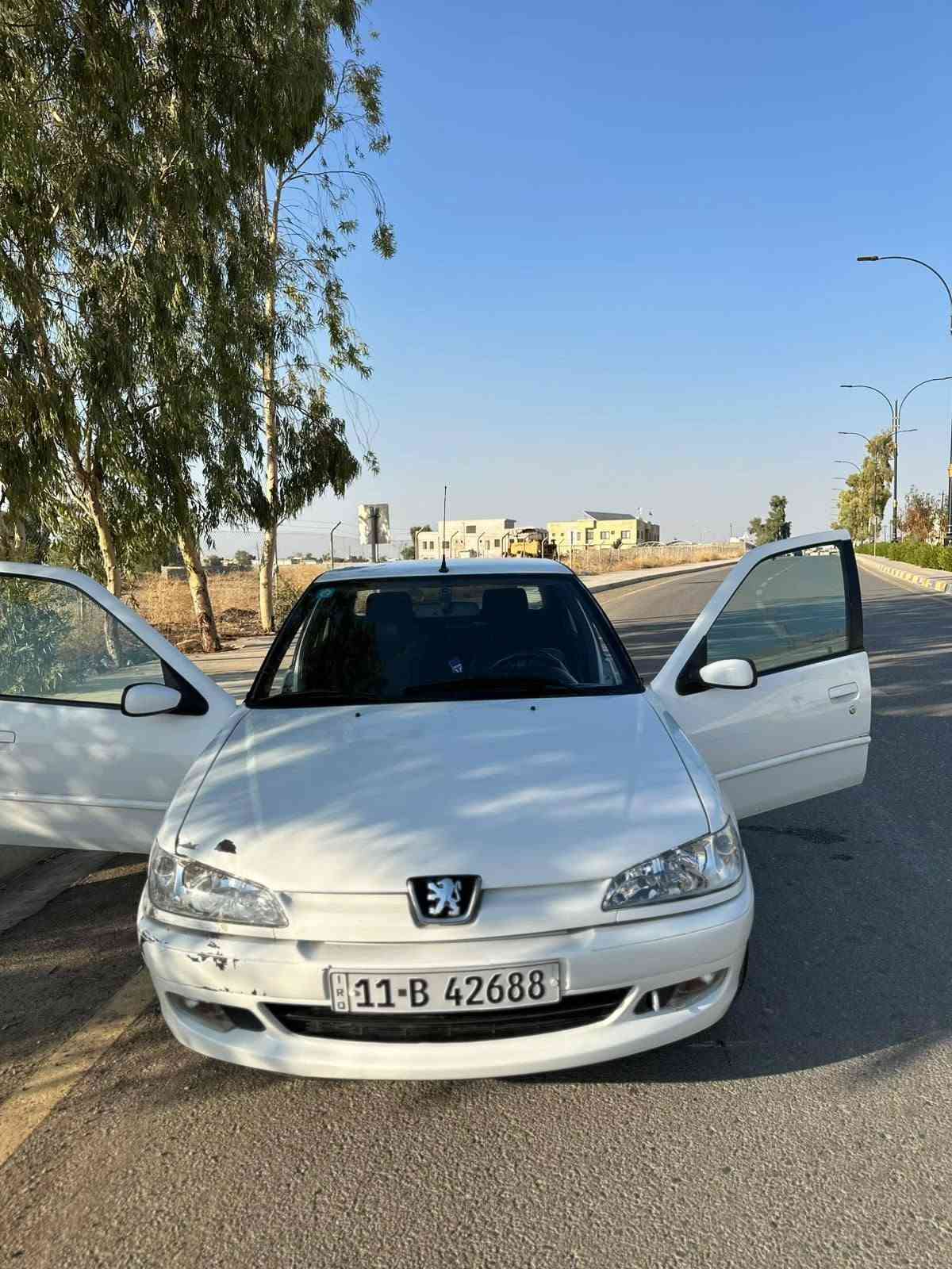 بيجو 306 للبيع فقط
شرط وكاله وتحويل 
محرك وكير شرط 
تبريد شغال ثلج🥶
مصبوغه صبغ عام 
ورمنيه كلها شغاله 
طخم نضيف تايرات نضيفه 
عنوان موصل ايسر حي الحدباء 
سعر 43 بيها مجال 
‭***********‬ 
*********** بي وتساب فقط
