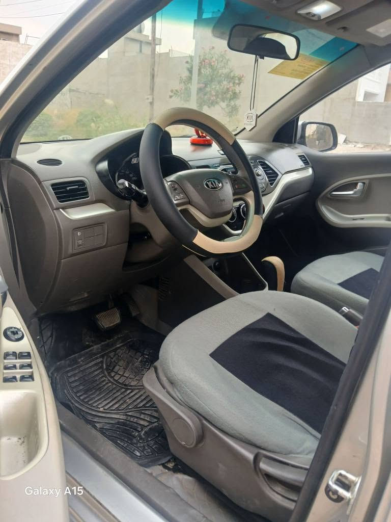 <<  كيابيكانتو >>    KIA شكل جديد نفخ 
ابودمار..موديل سيارة [[ 2013 ]].
-سعر السيارة (( ٧٧ )) ورقة وبي مجال.
- رقم سليمانية بأسمنا شرط التحويل وسيارة بية بطاقة كوبون البنزين.
-أتصال علرقم//
***********
- منشأه السيارة صناعة كورية.
-مكان سيارة كركوك.
- لون السيارة مميز (( سلفر )).
_ المواصفات السيارة خليجي...نشرات كلوب علشمسية...كير أوتوماتيك.. مكينة اربعة سلندر المرغوب مامفتوح علبلاد...تبريدثلج..وتدفئة...داخل سيارة مطعم برونزي علرصاصي وشكري...ويل كروم حجم اطارات14 بلادي...مانع ضباب..جامات كهرباء..مرايات كهرباء...تحكمات طرفين بلستيرن...بلوثوث...اواكس...ستوب لايت...يدات نيكل...مرايات شفط...إشاير بالمرئ...يو بي أس...جنح علصندوق بلادي...وكشن جك...كشنات مغلفة ماذة خام...كاعية مغلف جلد...أسبير جوكر علشركة...دوسات سبورت بلاد...سويج جداحة قفل مركزي سنتر لوك...نظام أيرباكات علبلاد.
-السيارة بية مكانين فقط صبغ وبدون الدواخل وحتى أيرباكات سليمة علبلاد. كركوك, العراق
