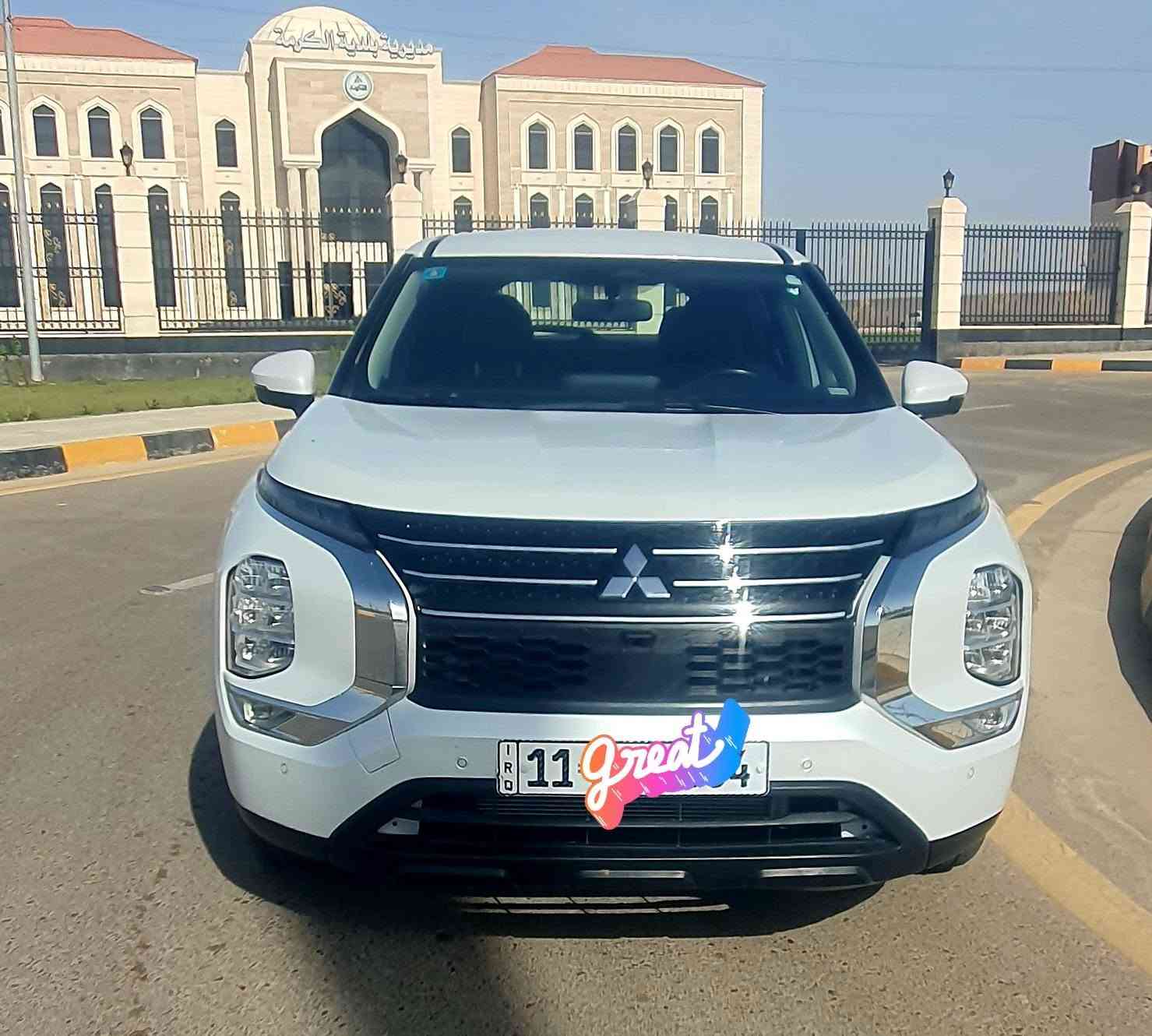 متسوبيشي اوتلاندر  موديل 24. Se سيارة  عائلية تجمع بين الأناقة، الاعتمادية، 7 راكب
الضرر : جاملغ خلق سائق بارد +تبديل جاملغ امامي جهة السائق  والبنيد الشاصي ولغد دواخل مكفول بشرط شركه

المواصفات:

الموديل: ميتسوبيشي أوتلاندر بغداد (شهداء،)سنه تتحول 

سنة الصنع: 2024

الفئة: SE

المحرك: 2.5 لتر، 4 سلندر

القوة: 181 حصان

ناقل الحركة: CVT أوتوماتيك

نظام الدفع: أمامي أو رباعي (حسب النسخة)

عدد المقاعد: 7 ركاب

تايرات ألمنيوم قياس 20 بوصة

مصابيح LED أمامية وخلفية

شاشة لمس تدعم Apple CarPlay وAndroid Auto

كاميرا خلفية

حساسات أمامية وخلفية

مثبت سرعة

دخول وتشغيل ذكي بدون مفتاح

مقاعد أمامية مدفأة

مقعد السائق كهربائي

شاحن لاسلكي للهاتف

مكيف أوتوماتيكي ثنائي المناطق

أنظمة أمان متقدمة تشمل: • التحذير من مغادرة المسار • مراقبة النقطة العمياء • الكبح التلقائي في حالات الطوارئ • مثبت سرعة متكيف • مراقبة حركة 

استهلاك وقود اقتصادي.بانزين عادي 

📞 للاستفسار والتواصل: ( ***********) 💰  السعر  خاص 📍 الموقع: ( بغداد ابو غريب) اذا عندك  مراوس حسب القناعة
