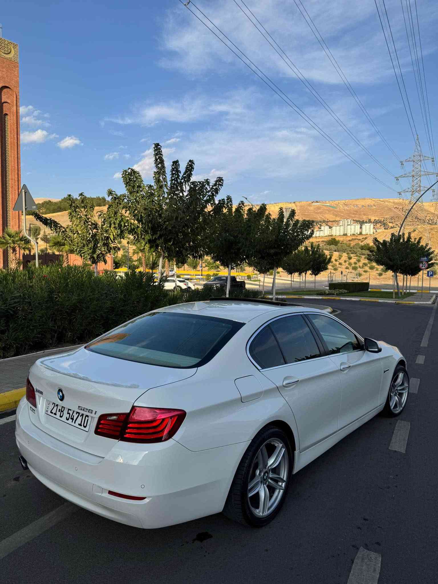 BMW F10 528i
مۆدێل:٢٠١٤ سفری شەریکی عروش مەکینە ٥٢٨ مەرغووب 

   
* گێڕ و مەکینە بە شەرت
* ڕەقەم سلێمانی
* فەحس و هەزە و بەراد تازە
* سلايت
* ٥ کامێرا
* حەساسی پێش و پشت
* لایت زینۆن لەگەڵ دەرگای سەحب
* ٥ پەردە
* کوشنەکان جلد
* کوشن ٣ مۆدی خەزن
* ٣ مۆدی لێخورین
* بریک بە سەمە
* ٨ نمرە کێڕی سوکان شەفت
* دوو پارچە بۆیاغ بێ لێدان و بێ ناوکرەوتن
* بێ ئێرباگ 

نرخ: ١٥٨ وەرەقە، کەمێک مەجالی تێدایە
ناونیشان: سلێمانی
ژمارەی تەلەفۆن: ***********
***********

BMW F10 528i
موديل٢٠١٤ صفر شريكه مال عروش محرك  ٥٢٨ مرغوب 

 ● القير والمكينة على الشرط
 ● الرقم: السليمانية
 ● الفحص والهزة والبراد جديد
 ● سلايت
 ● 5 كاميرات
 ● حساسات أمامية وخلفية
 ● زينون مع إضاءة الأبواب
 ● أبواب سحب
 ● 5 ستائر
 ● كوشن جلد
 ● الكوشن 3 وضعيات حفظ
 ● 3 وضعيات تسخين
 ● بريك بصمة
 ● 8 نمرة قير، سكان شفت
 ● قطعتين صبغ بدون ليدران وبدون تبديل
 ● بدون إيرباغ

السعر: 158 ورقة، وقابل للتفاوض قليلاً
العنوان: السليمانية
رقم الهاتف: …***********
*********** السليمانية, العراق
