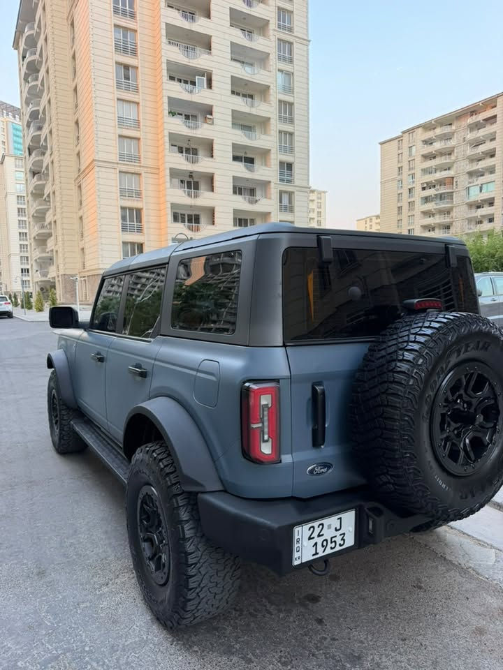 Ford Bronco v6
برونكو
محرك 6 سلندر 
ماشية 37 ميل
سيارة فوول مواصفات و نظافة مبين من صور
5 دكم 
دبلات اصفر
لون ازرق مات من امريكا
عليها سيستم اكزوز رابتر ( صوت طرب)
و عليها سيستم صوت داخلي 
٥ كامرات و رادار ٣٦٠
شاشه كبيره و شغال 
بيها جاملغ و باب سايق بدون شاصي حادث جانبي 
كير و محرك و اكسل و كهربائيات ما مفتوح و على وضع الشركة نظافة %100

سعر ٣٣٥

***********
