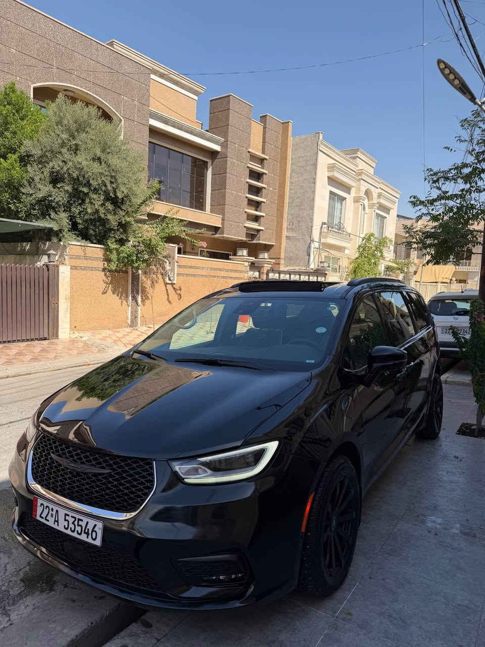 باسفيكا 2024 هايبرد بدون صبغ
سعر 275 
***********
اعلي فئة بدون صبغ سياره قبغ صندوق مبدل اصلي شركة سياره ماشية ٢٧ الف فقط مرقم اجرة جاهز سياره اختها ماكو للنظافة فئة S  رادار امامي پانوراما سياره ٨ راكب جميع مقاعد كهربايي و جلد و ميموري و بيهه تبريد خاص في كل مقاعد و شحن جارج في كل مقاعد دبل بصمة بلاد دخول ذكي و أبواب كهربائية و صندوق شفط گير ماوس محرك ٣.٦ و ٦ سلندر هيكل كامل رادار پانوراما مقاعد vip  و جميعهن مفصوله منامية بعد بيهه هوايه مواصفات ماذكرتها مكانها اربيل مرقم جاهز تحويل وكاله نفس اليوم أربيل, العراق
