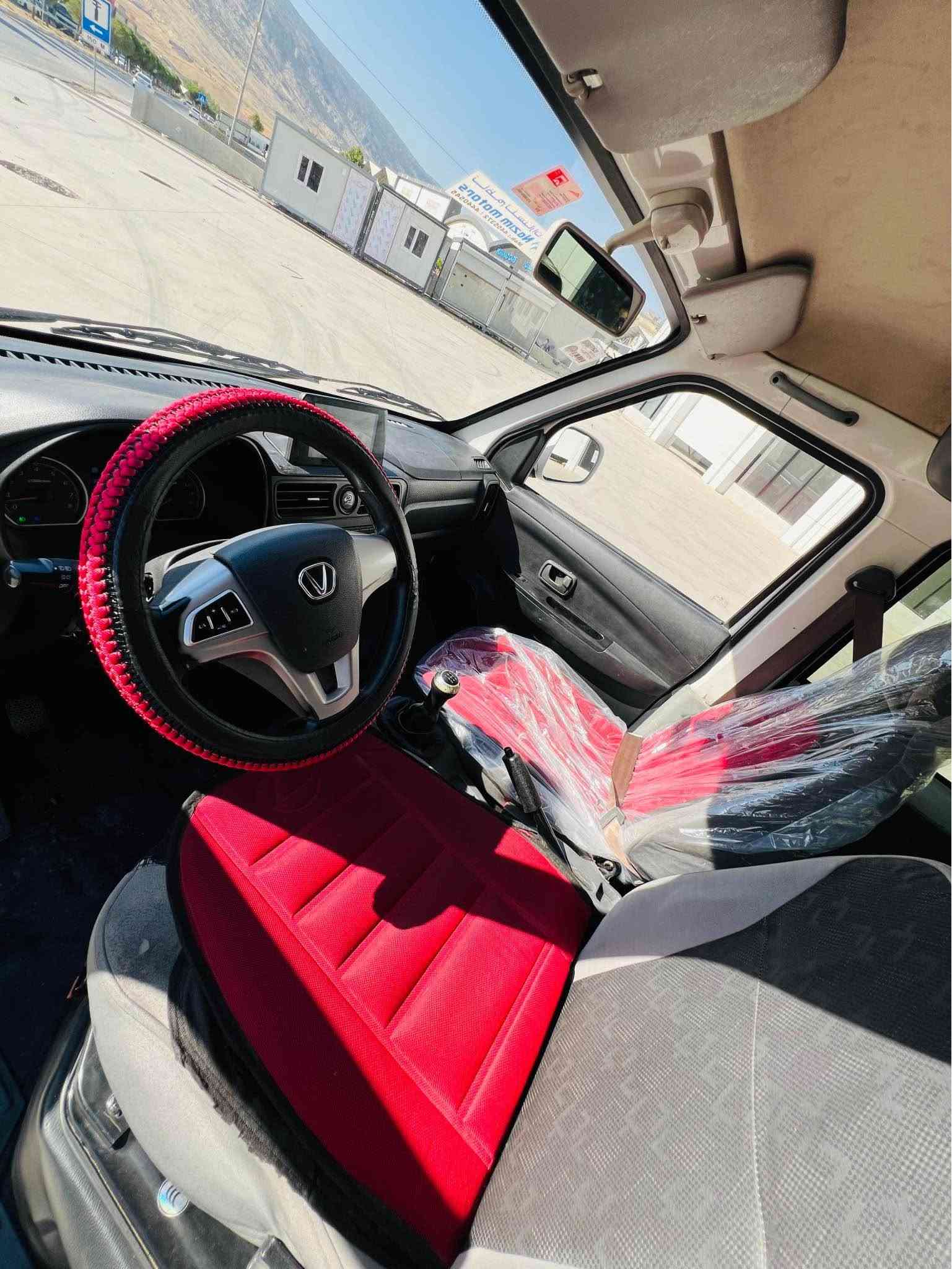 سعر بلاش فقط 58 ورقة و مجال ***********✅
شانجان موديل 2023 ڤيكتوري ميني ڤان 9نةفةري 
پيش و پشتي كةپسة گير عادي بنزين منافيست عسلي
گير محرك شرت شرت وكالة هةموو شتةكي بة شةرتة
بةشةرتي هةموو شتةكي دةفروشم هةرزانترين سعر🔥 أربيل, العراق
