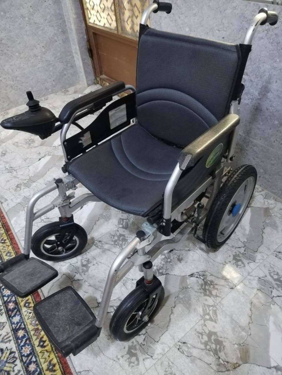 سلام عليكم
عربانه مال معوقين شحن للبيع نضيفه كلش 
استخدام قليل عوزها بس باتري 
للبيع (***********)

