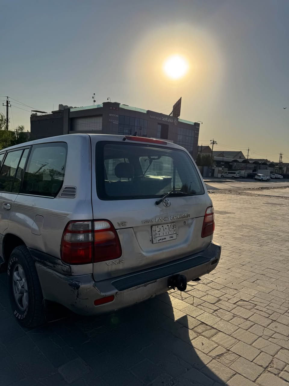 لاند كروز vxr موديل 2000

TOYOTA LAND CRUISER VXR V8 | 2000

فول مواصفات VXR

محرك V8 سعة 4.7 لتر

قير أوتوماتيك

دفع رباعي 4×4

مثبت سرعة

تكييف أمامي وخلفي

تحكم بالتكييف

مقاعد جلد

تحكم كهربائي بالمقاعد

نوافذ كهربائية

مرايا كهربائي

ريموت

فتحة سقف

شاشة

ABS

وسائد هوائية

جنوط ألمنيوم

7 مقاعد

باب خلفي مزدوج

سبير

مواصفات VXR 

سيارة بدون حادث او صبغ بلادية بيه شوية بارد وتكحيلات 

محرك كير مكفولات بيه نقوصات متكلف كلهن تخم تاير جديد باتري جديد سيارة متعبك ابد السيارة مال والد جانيه من موديلهة 

مكانهة بغداد كرادة /***********

بيع او مراوس 🤍 بغداد, العراق
