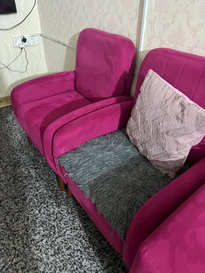 للتواصل على الرقم ***********
