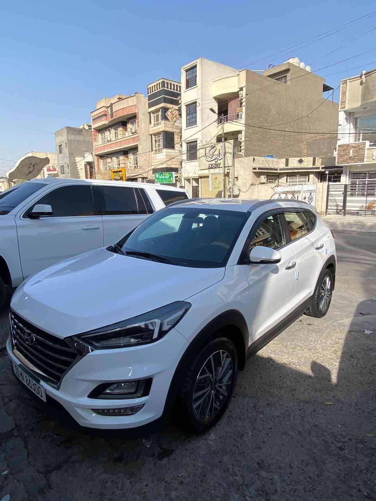 السيارة توسان 2020 فول ماعدا البنراما
السارة ماشي 150الف
السيارة توسان كوري مو هندي ايصير الهند بريك بالرجل
السعر $19 وبي مجال
الاتصال***********
