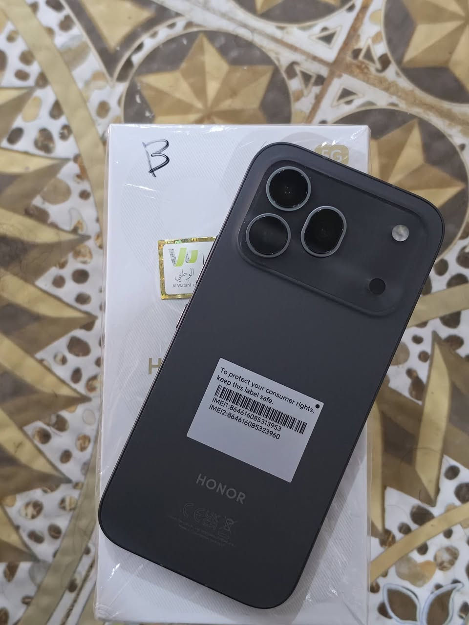 ئەم هۆنەر 600 پرۆیە بۆ فرۆشتنە؟
لۆک لۆکە تەنها یەک رۆژ ئیشی کردوە حسابی نوێ لۆ بکەن خۆم
بە کەپسی کڕیومە 512 گێگابایتە رام 12 یە ڕەنگی رەشە 
زەمانی یەک ساڵی لەگەڵە شوێن/ کۆیە 
***********
تکایە ئەگەر موشتەریت تەلەفۆن بکەن یان نامە بنێرن؟
خۆم یەک ملێۆنم پێداوە بە کەپسی یەک رۆژ ئیشی کردوە 
نرخی /970 هەزار مەعامەلە
