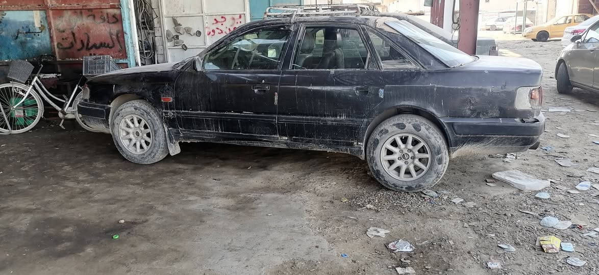 مكلف بالنشر 
اودي مكينه كولف كير عادي بيه دخان سيارة شغاله وتمشي مال حمل او تسقيط رقم بغداد باسمي السعر 20 وبيه مجال او مراوس بصفره رقم صاحبهه‏ ‪***********
