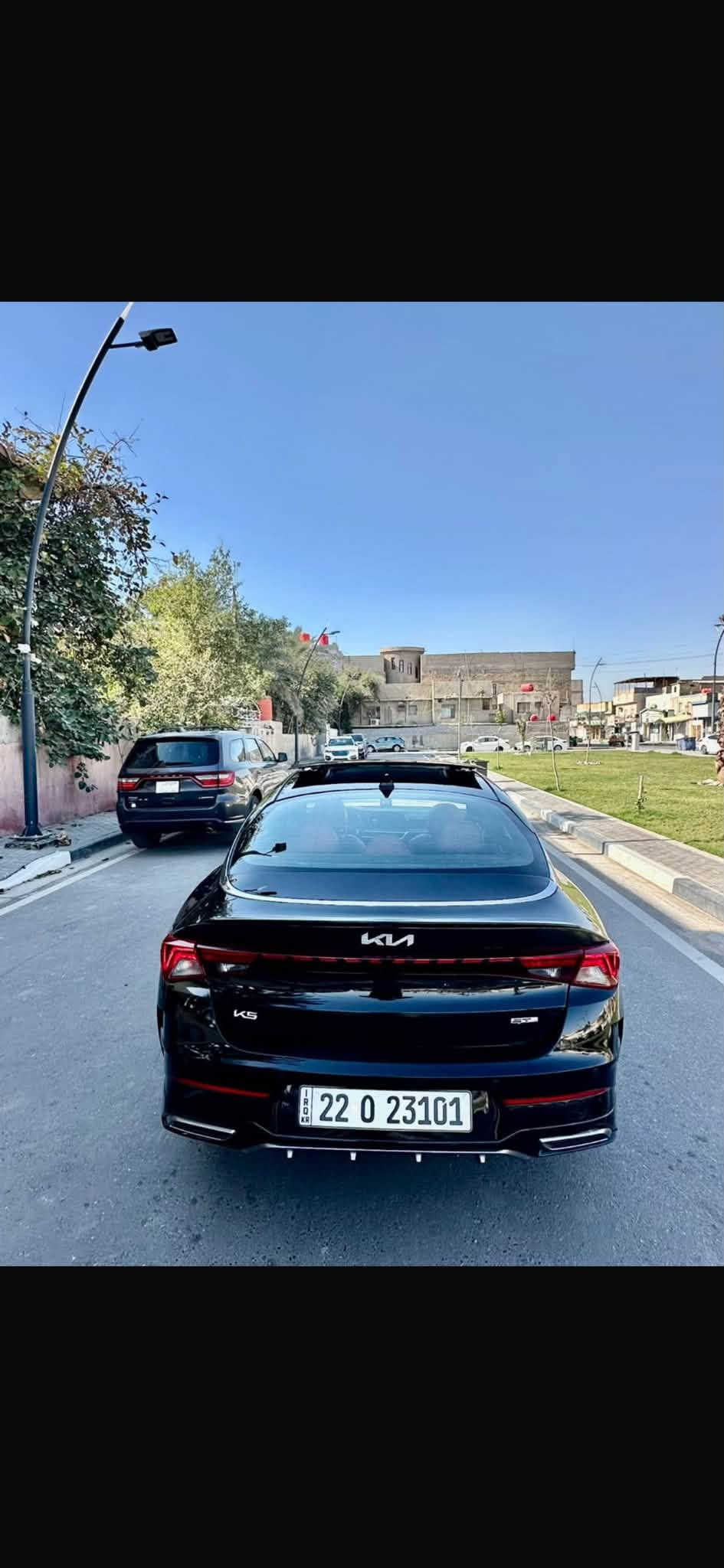 .ء GT_Line (K5)🚗
كي فايف وأرد امريكي 
(مديل 2024 رقم اربيل دولي )
حادث سيارة خلفي مبدل صندوك ( قبق جنطة )
 (+ بارد فقط باقي كفالة بدون أيرباك بجم وصفاح كبس )
            (سيارة فول ل فول أعله موصفات )
* المحرك: 1.6 لتر تيربو 4 سلندر
* القوة: 180 حصان
* العزم: 195 lb-ft
* القير: أوتوماتيك 8 سرعات 
* جنوط: 18 إنچ رياضية
* فتحة سقف: بانوراما
* مصابيح: LED أمامية + DR
* إضاءة خلفية: LED
* مرايات: سوداء مع إشارات LED
* واجهة GT-Line رياضية
* كشنات كهربائي + تدفئة 
* مقود رياضي 
* شاشـة وسطية 10.25 إنچ في التجهيزات الأعلى/الحزم
* شاحن لاسلكي 
* قيادة ذاتية + تحديد مسار + مود قيادة SPORT 
* أنظمة أمان ومساعدة للسائق
* السعر اب 157 وبيها مجال 
* العنوان البصرة الجنينة
* ***********
