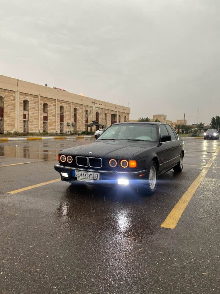 السلام عليكم bmw740 موديل 1993 . تخم تاير كير محرك تبريد السيارة جاهزة كهربائيات كلها شغاله . سنوية لل ٢٧ . راعيها موجود اصولياتها كامله ومضبوطة . 8 سلندر . للتواصل واتساب *********** ب ٥٥ وبيها مجال البصرة, العراق
