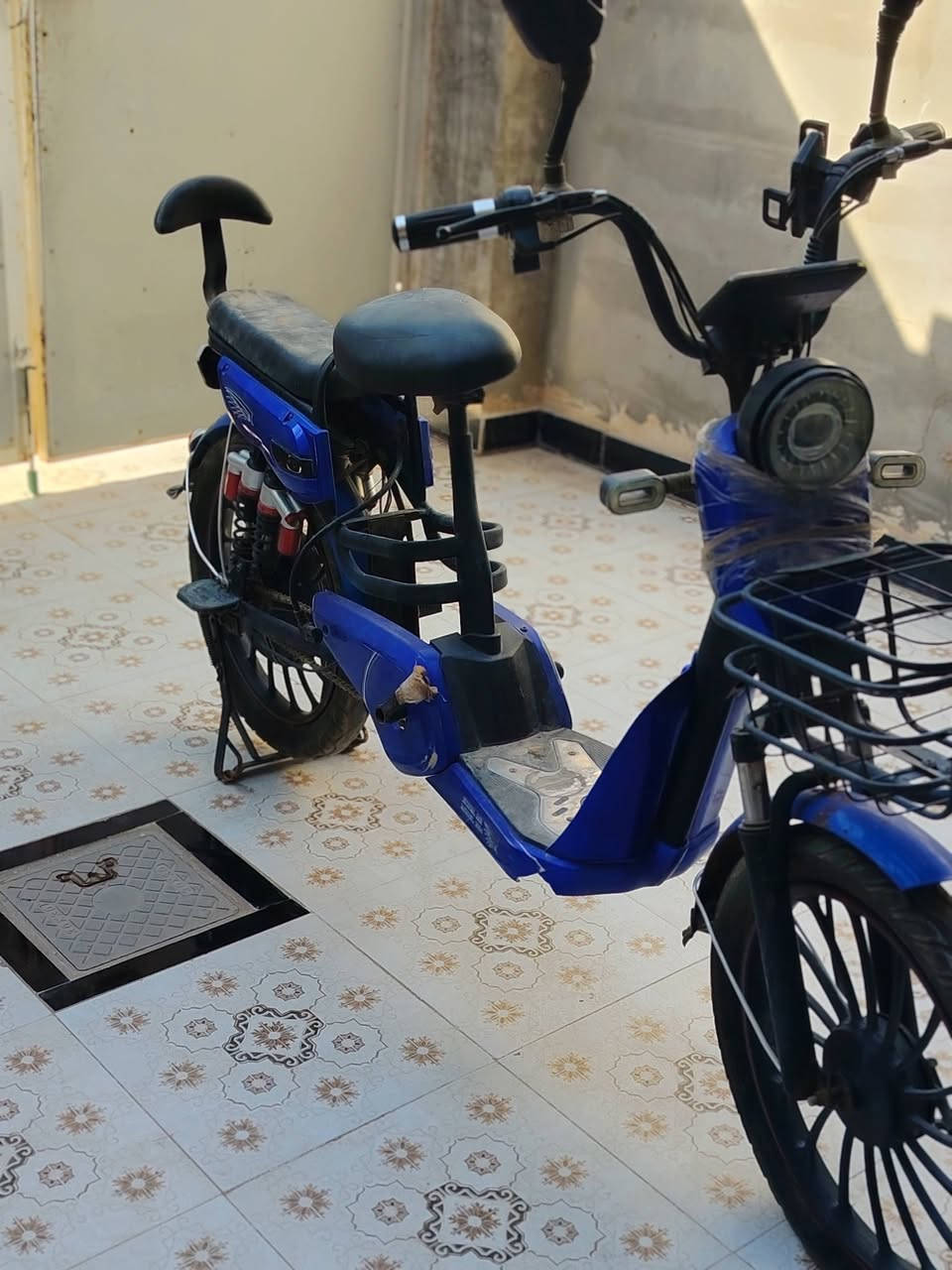 باسكل شحن للبيع كلشي شغال بي نقصة بطاريات السعر 100وبي مجال المكان ديالى بعقوبة التحرير متواجد واتساب فقط ***********
