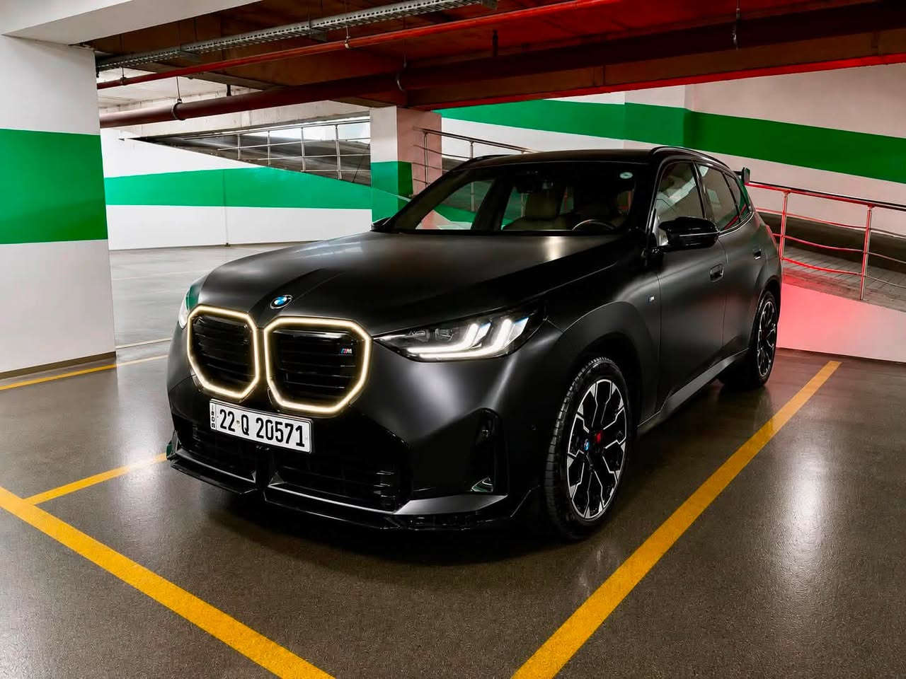 BMW X3 M50 XDrive🇩🇪
Model Year: 2026

Mileage: 6,000 KM

Importer: Al-Uroush

Price: 110,000,000 IQD

بي ام دبليو X3 M50 XDrive🇩🇪

سنة الصنع: ٢٠٢٦

المسافة المقطوعة: 6,000 كم

المستورد: Al-Uroush

المواصفات:

المحرك: تيربو رياضي متطور يوفر قوة عالية وكفاءة ممتازة

القوة: أداء رياضي ديناميكي مع تسارع سريع وثبات ممتاز

ناقل الحركة: أوتوماتيكي رياضي متطور بـ 8 سرعات

نظام الدفع: دفع رباعي ذكي AWD

التعليق: نظام تعليق رياضي متكيف يوفر تحكماً وثباتاً مثالياً

التصميم الخارجي: تصميم رياضي حديث مع باقة M المميزة ولمسات ديناميكية

المقصورة: مقصورة رياضية فاخرة مع مواد عالية الجودة وتقنيات متطورة

الشاشات: شاشات رقمية متطورة مع نظام معلومات وترفيه حديث

نظام الصوت: عالي الجودة

الإضاءة الداخلية: Ambient Lighting متعددة الألوان

أنظمة المساعدة: كاميرات 360°، مساعد ركن، أنظمة قيادة متقدمة

أنظمة السلامة: مثبت سرعة متكيف، مكابح طوارئ، وسائد هوائية متعددة

Additional Features:

33B - M SPORT PACKAGE PRO باكج رياضي

453 - ACTIVE SEAT VENTILATION

مقاعد تبريد

4HA - SEAT HEATING FRONT AND REAR ومقاعد امامي وخلفي تدفئة 

248 - STEERING WHEEL HEATING ستيرنك تدفئة

2VF - ADAPTIVE M SUSPENSION دبلات كهربائي 

43Y - BMW INDI.FWT MAGNOLIA FINT PRINT تخشيب داخلي

5AU - DRIVING ASSISTANT PROFESSIONAL قيادة ذاتية

3MF - M LIGHT SHADOW LINE لايتات مظلل

4GQ - M SEAT BELTS حزام رياضي

3M2 - M SPORTBRAKE, RED HIGH-GLOSS بريكات بريمبو احمر

***********

*********** واتساب للتفاصيل اكثر
