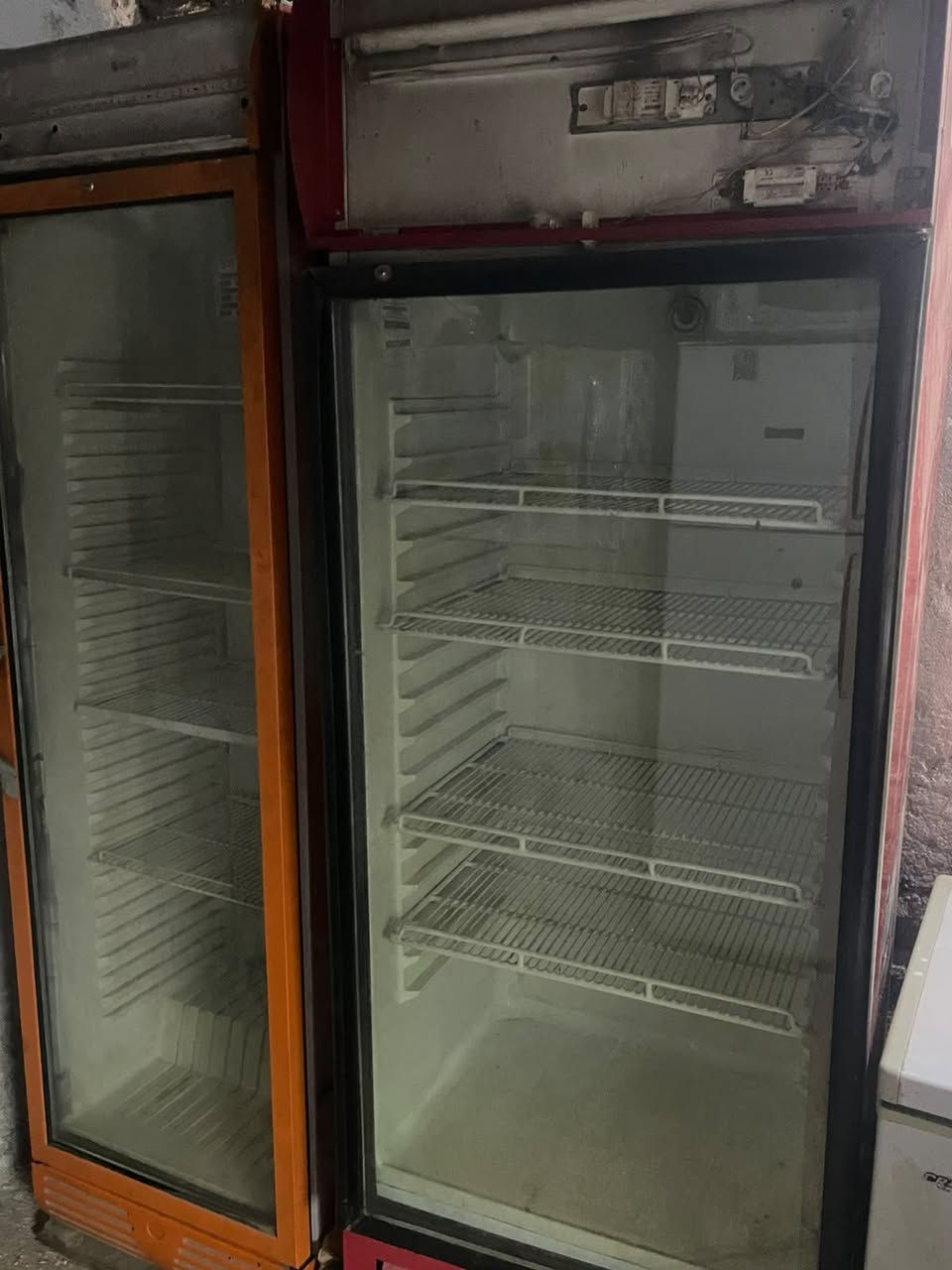 سلام عليكم برادات للبيع العدد 2 شرط التبريد السعر 425 وبيهن مجال بسيط
مكاني ناصريه مركز وهاذ رقمي بي واتساب 
***********
