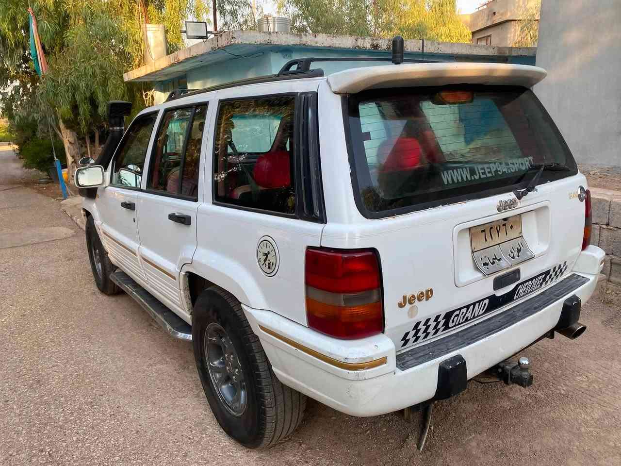 گراند شيروكى 1994
گيرومحرك واكسل شرط 
تبريد شغال 
سنويه ساقطه من 2025
شرط التحويل 
دواخل مدوشمه مرتبه 
السياره بلاديه 6سلندر 
السياره بدون صبغ بلاديه 
السعر 50مكانى كركوك 
***********
***********
