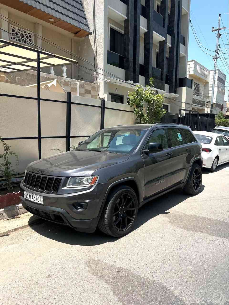 جيب 2014 رقم بغداد بااسمي وارد امريكي مكفوله كفاله عامه من الضربه والصبغ والفتح والغرق بيه بارد 3 مكانات موضح بالسونار وبيه نكراش مال كهرباء الدوره مكينه 3600 فور ويل مواصفات نص سياره جاهزه من كلشي عارضه 170 وبيه مجال بسيط مكاني بغداد حي الجهاد بيع فقط *********** بغداد, العراق
