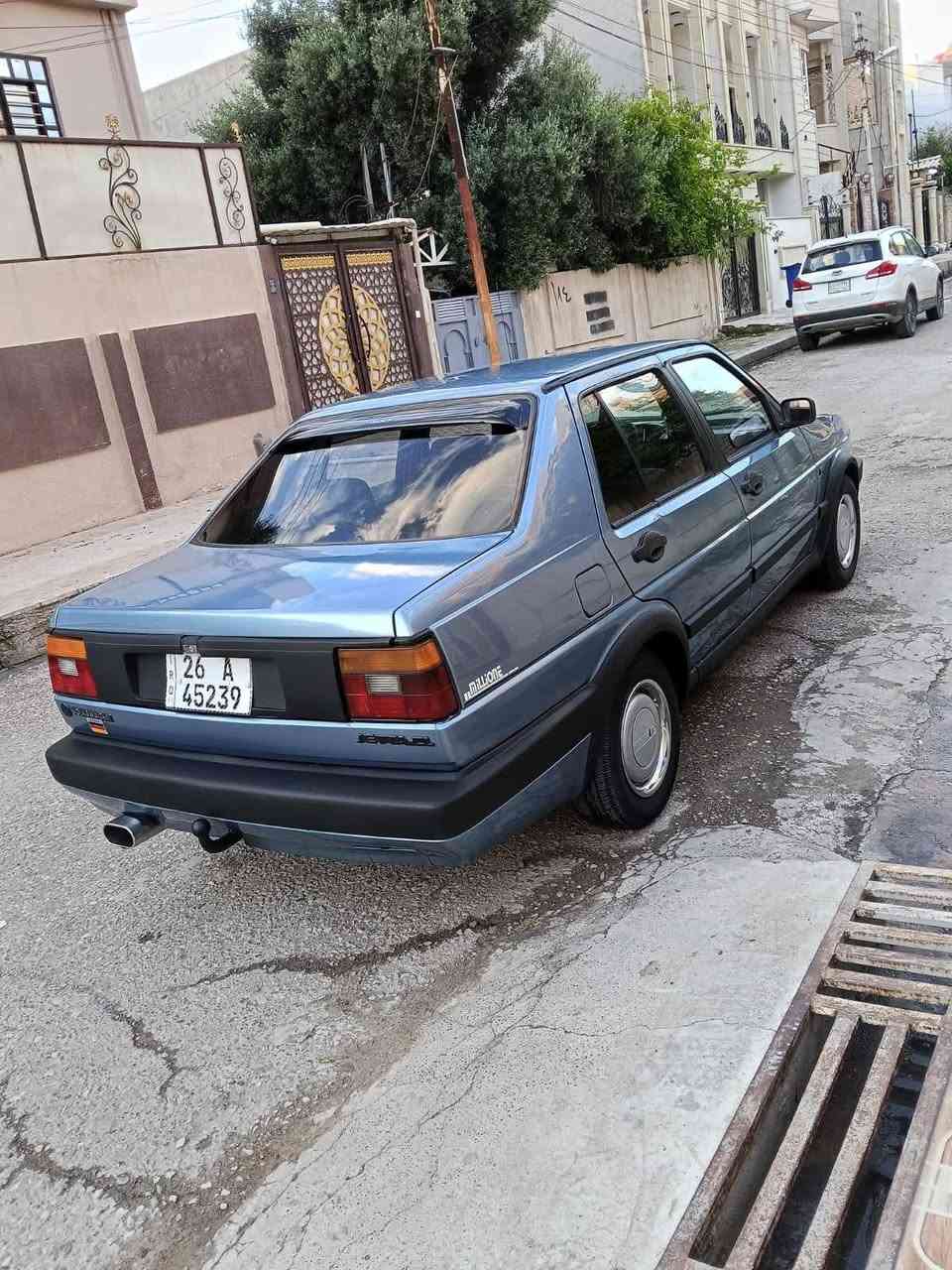 السلام عليكم
جيتا 1989
رقم وهزه جديد
والشرعي بلموصل هوة مرقمها بنفسه 
سيارة جاهزه ونظيفة 
السعر 37 وبيها مجال 
***********
