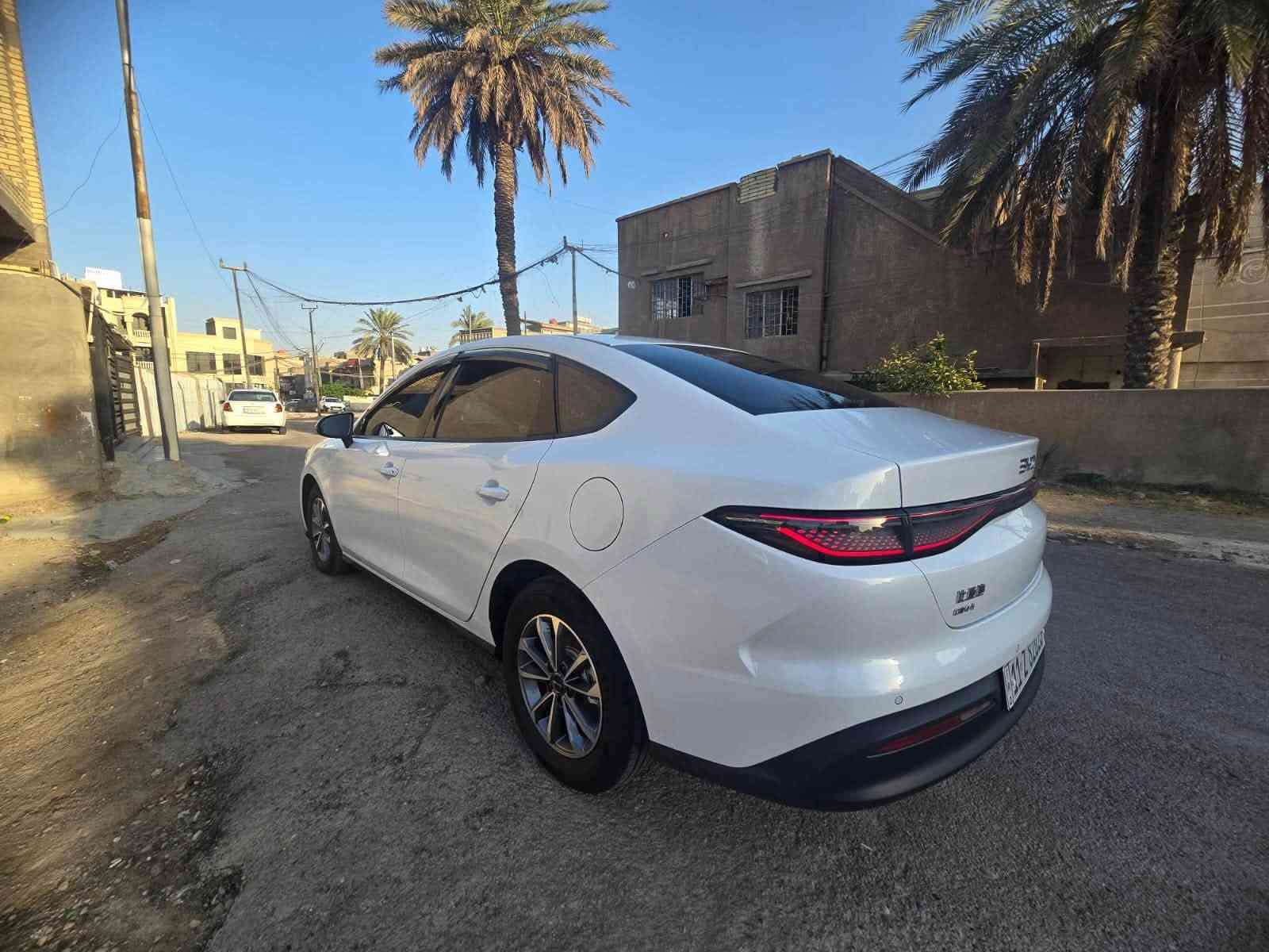 للبيع سيل فايف موديل 25
ماشيه 19000
مكفولة كفاله عامه 
ويل كب 
بلوجكترات 
داخل جلد رصاصي 
اوتو هولد 
4 وضعيات قياده 
وايرباكات 
وبقية المواصفات العادية 
***********
المامون مقابل سيد الحليب
