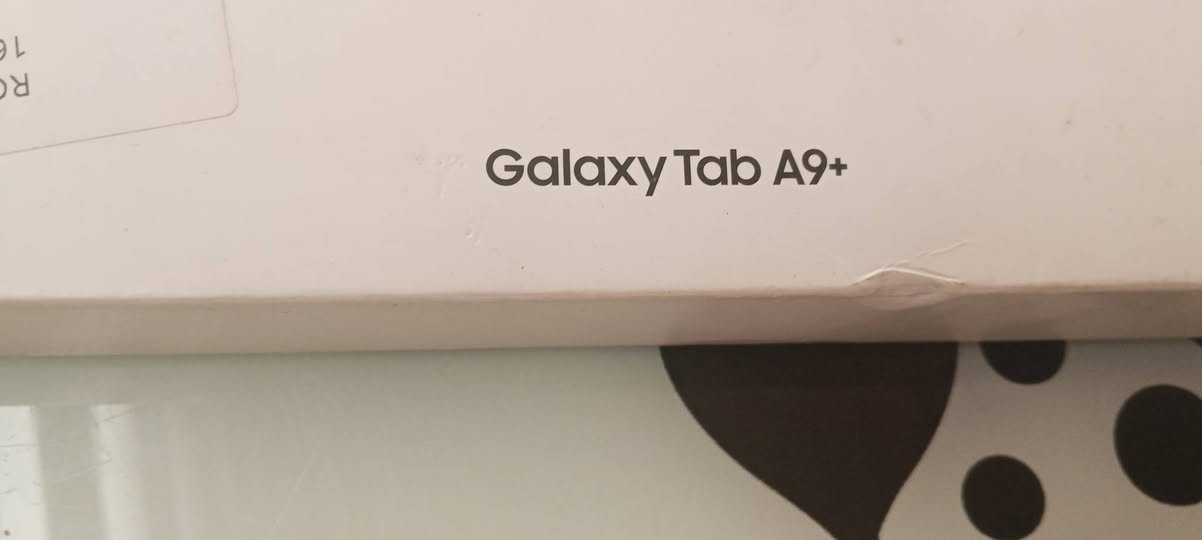 شوفلي هذا ايباد +Galaxy tap a9
جديد فقط شاشه مكسوره 
مواصفات 128gهارد ورام 8
حجم كبير شاشته يمكن سعره 50 بسوك 
سعره 150  منزل فوك 100الف
***********
