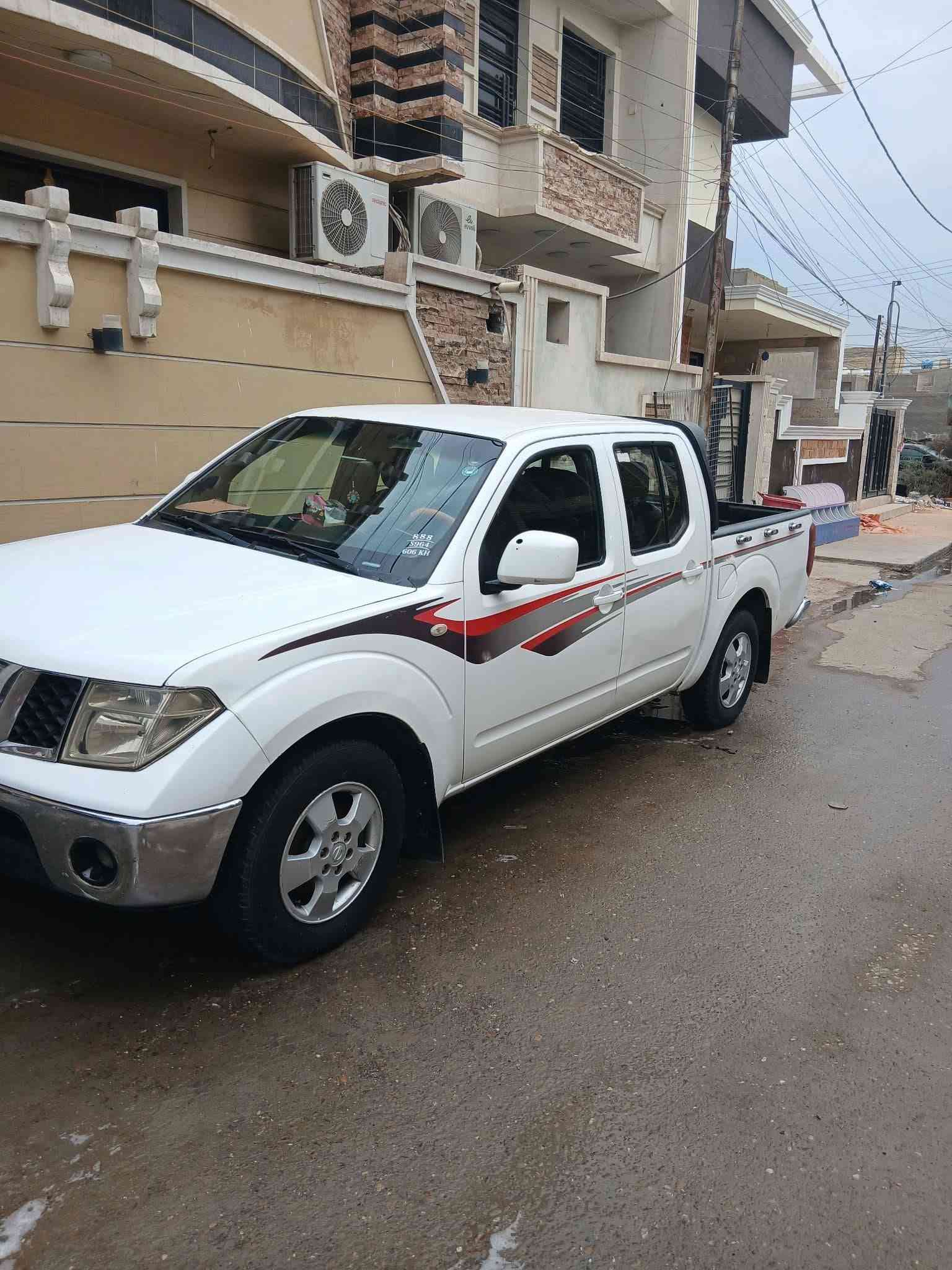 نيسان نيفارا • ٢٠٠٩ • رقم اربيل