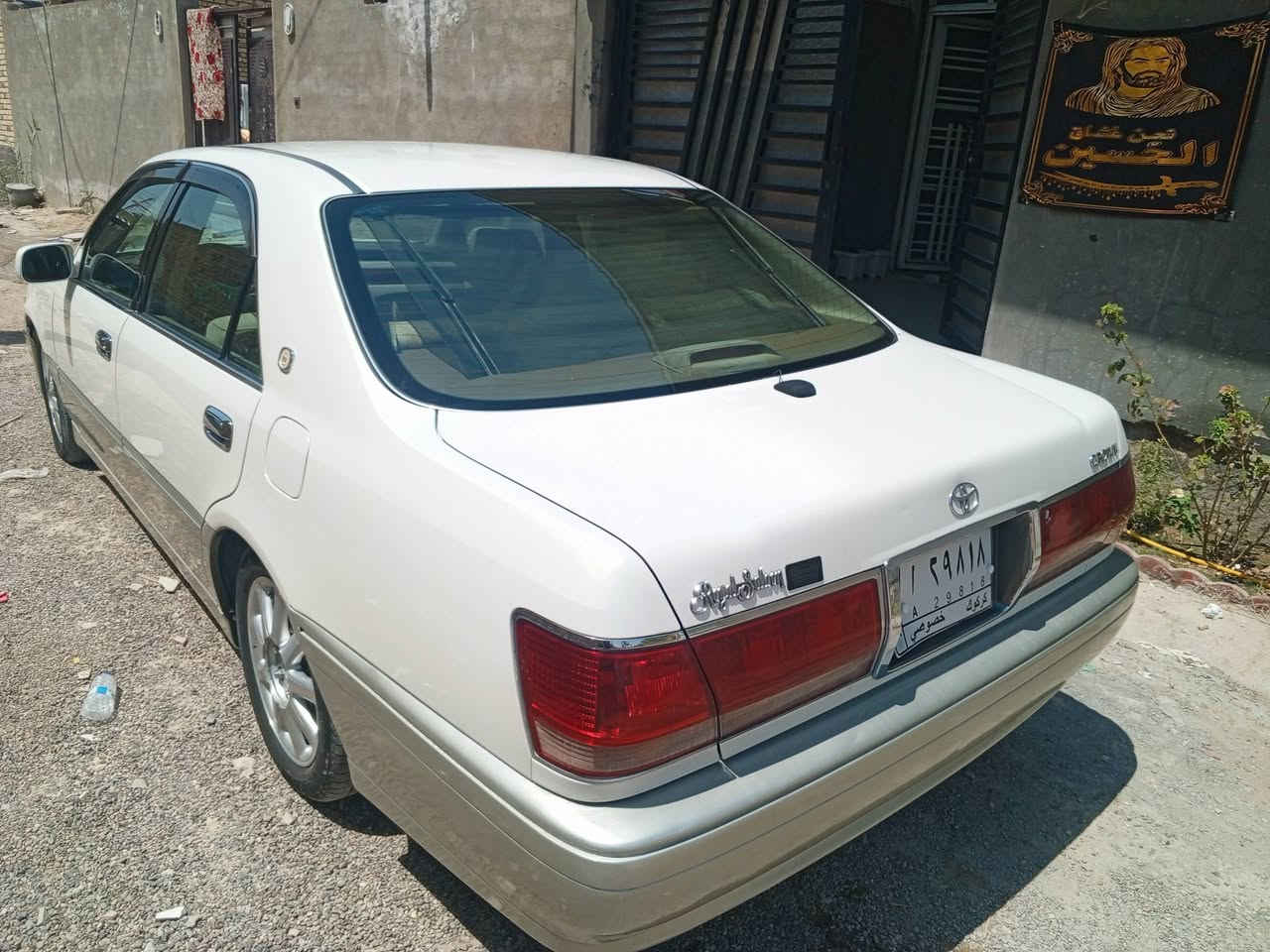 السلام عليكم ملكه للبيع موديل 2003 سياره مدفوع كمركها وضريبتها سياره جديده ماكينه وكير حداديه السعر 93 وبيها مجال شاصي 71 سياره كفاله مكانها الديوانيه قضاء الشاميه للاستفسار هذا رقمي ***********

