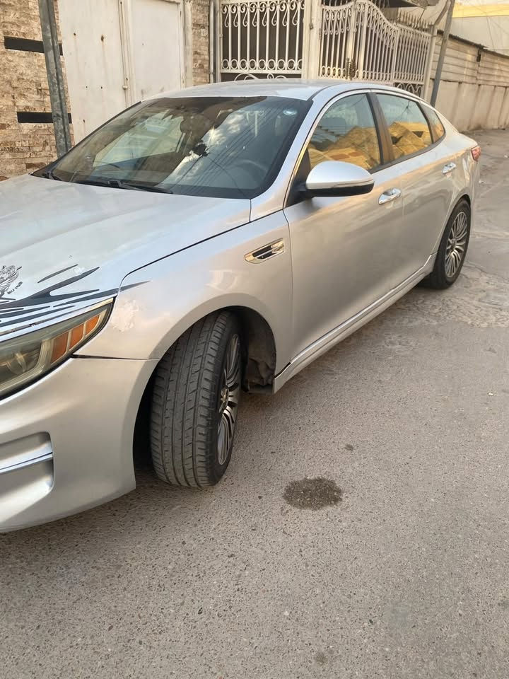 السلام عليكم اوبتيما 2017 امريكي رقم اربيل ثاني يوم التحويل بيها اربع قطع صبغ بدون دواخل السياره خير من الله مكينه وكير وحداديه وتبريد كفاله السعر ١٠٥ وبيها مجال العنوان بغداد البياع ***********

