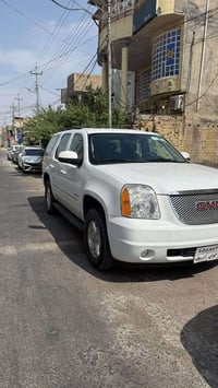 جمسي يوكن • ٢٠١١ • محرك ٥.٣