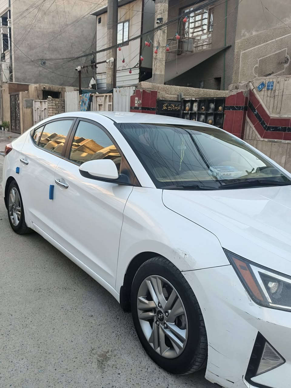 النترا ١٩شكل ال٢٠سياره كامل صدر جديد سياره خير من الله حادث باب وجاملغ مال امريكه والباقي مكفول سياره ماشي ١٠٧الكير  AT مكينه دوش السياره ١٢٥وبيه مجال 
 ***********
