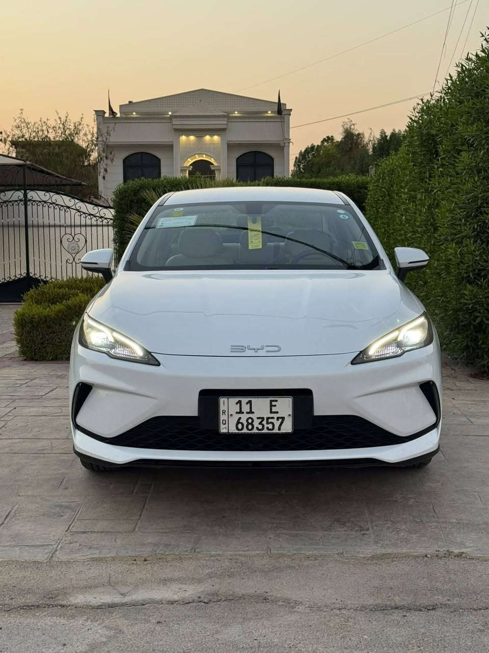 سلام عليكم ورحمه الله وبركاته مرخصت الادمن المحترم BYD2025سيل فايف سياره جديده ماشيه 8000 سعر 19500وبيه مجال مكان السياره بغداد البياع ***********
