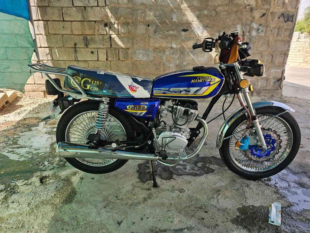 بسم الله الرحمن الرحيم اخوان السلام عليكم دراجه نوع نام تو برو موديل 2026 محرك 125cc معدل شلعه كهربائيات كلها شغاله بالشرط وين تريد روح افحص دراجه اخو صفر منفيس موجود شراي اتصل مكاني كركوك ناحيه يايجي ***********
